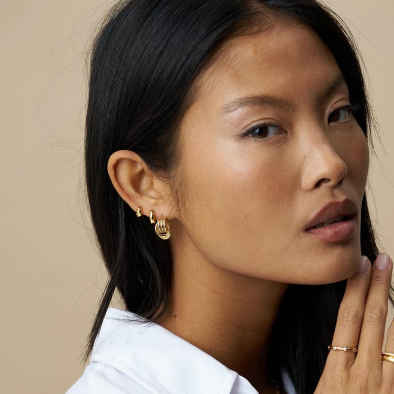 ORELIA Mini Interlocking Stud Earrings