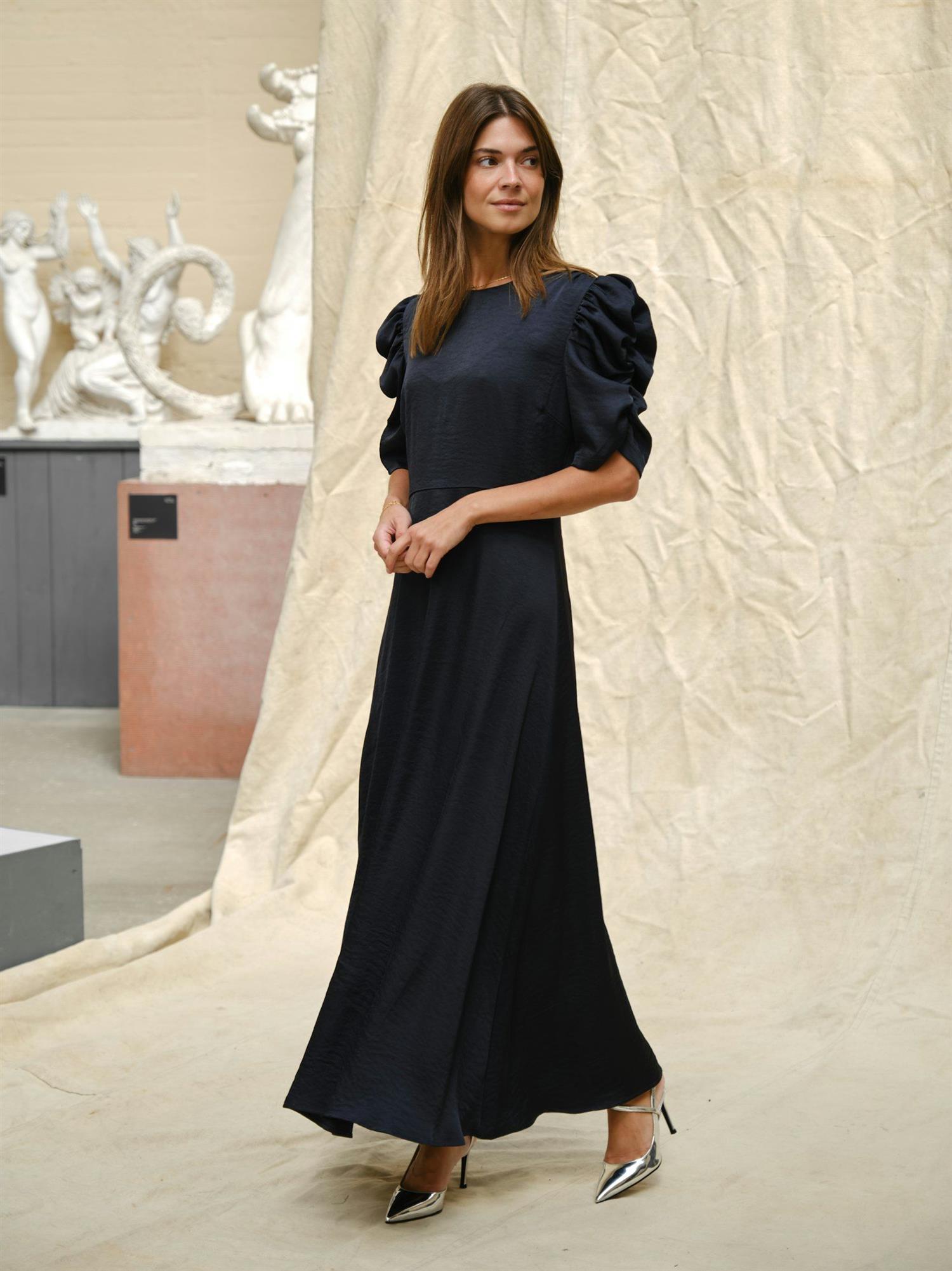 NEO NOIR Benuti Solid Dress