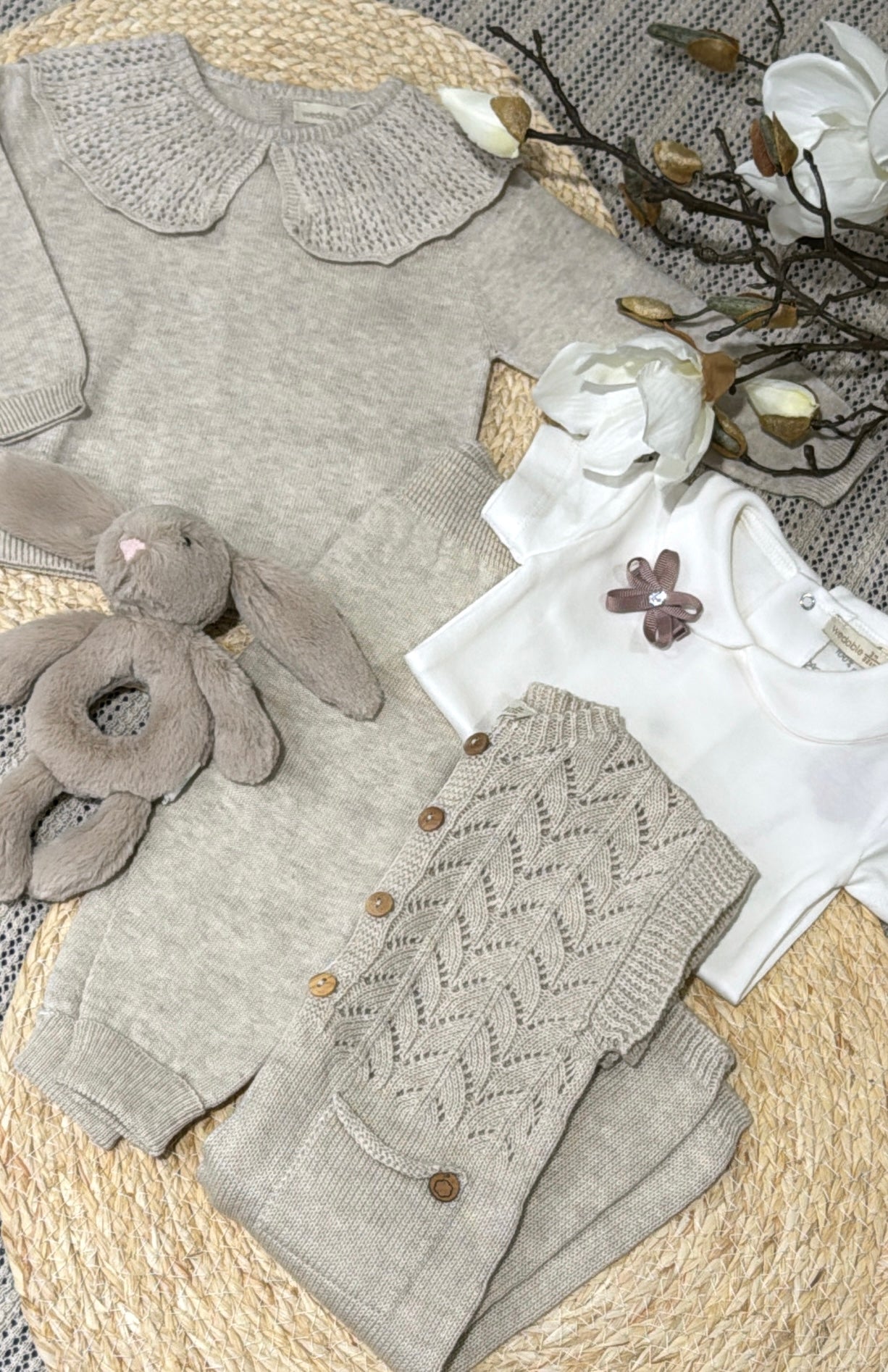 WEDOBLE Heldress m/kort erm Beige