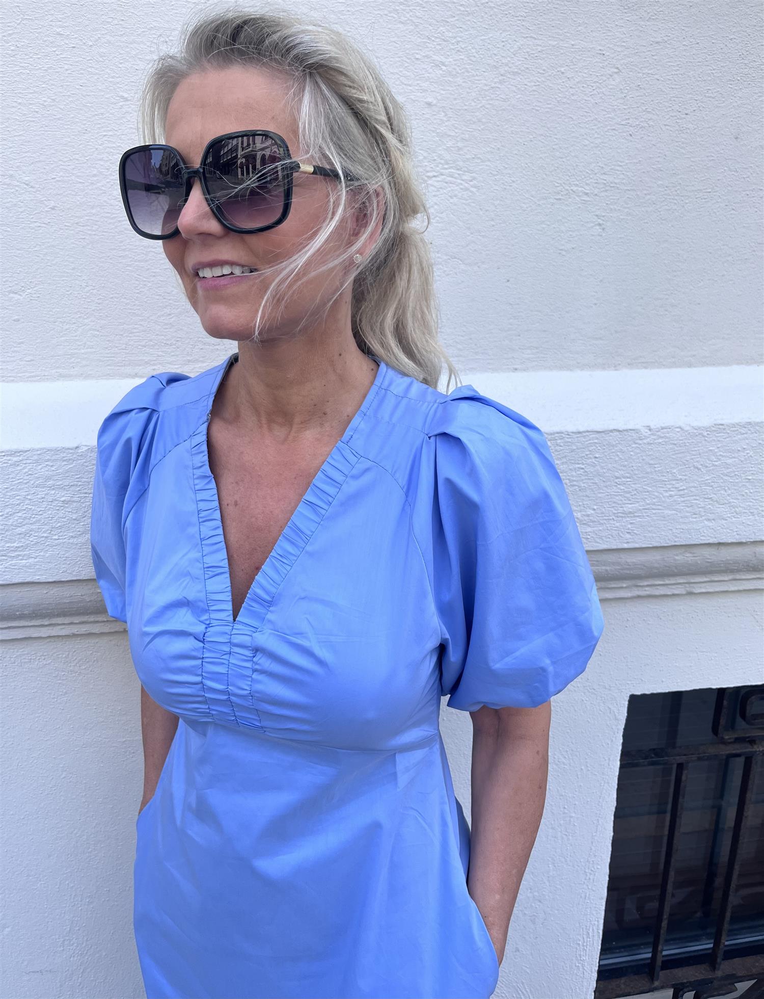 NEO NOIR Illana Poplin dress Sky Blue Blå - Farmor Ingvarda