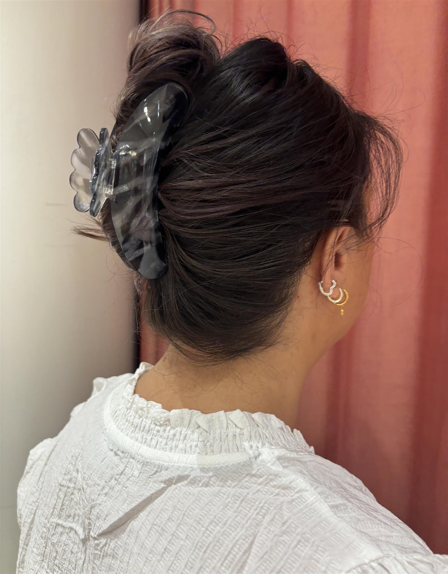 SUI AVA Helle Mist Biggest Hair Claw