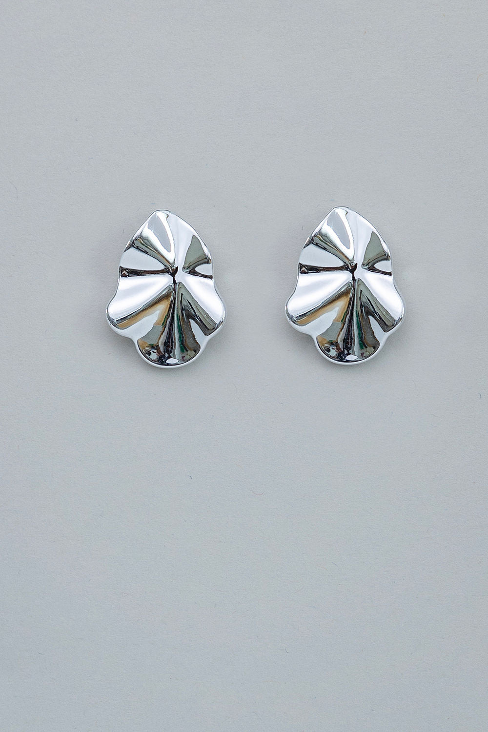Bow 19 Lip earrings Silver S
