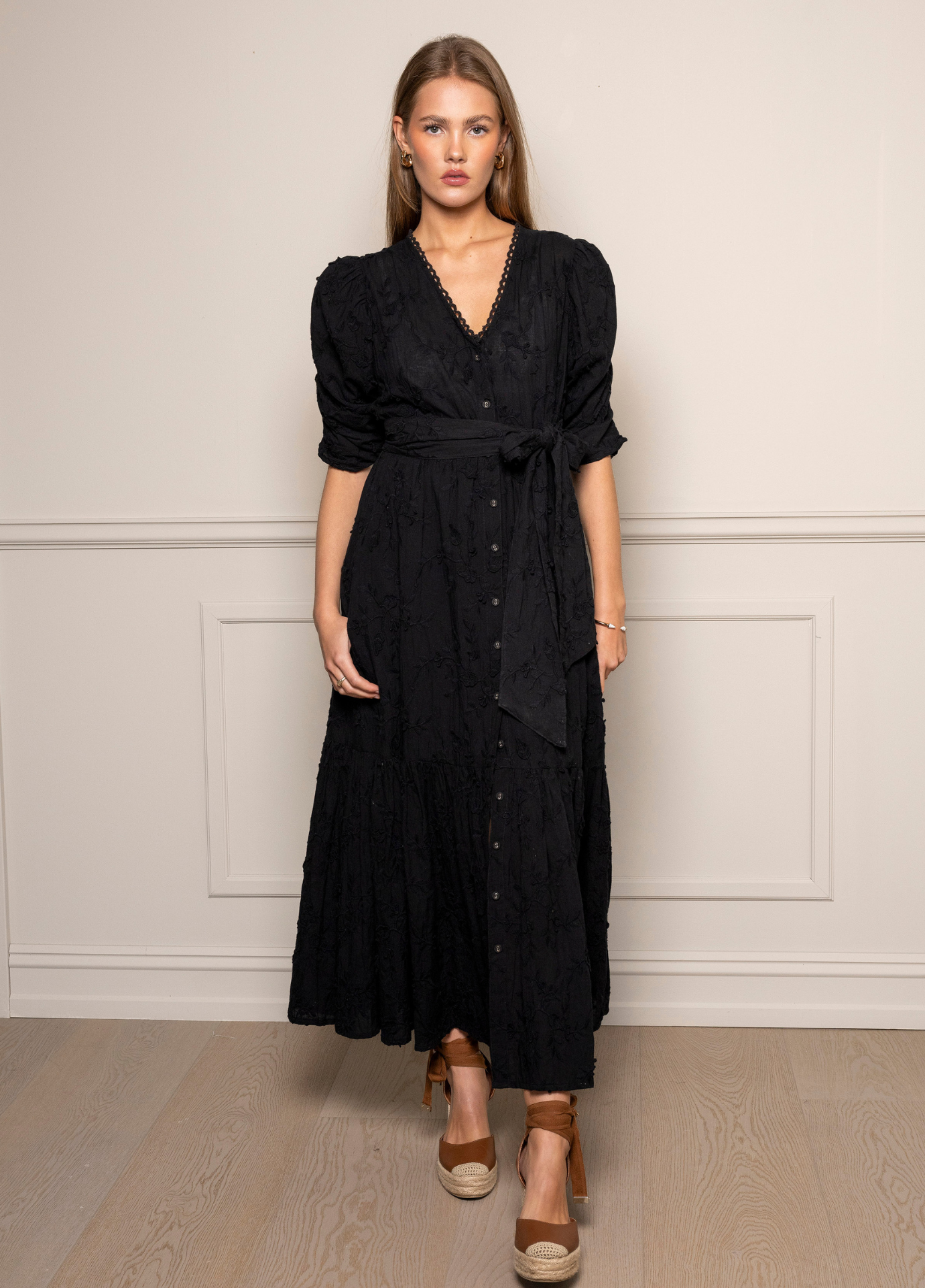 MISSMAYA Sylvie Dress Matte Black Sort