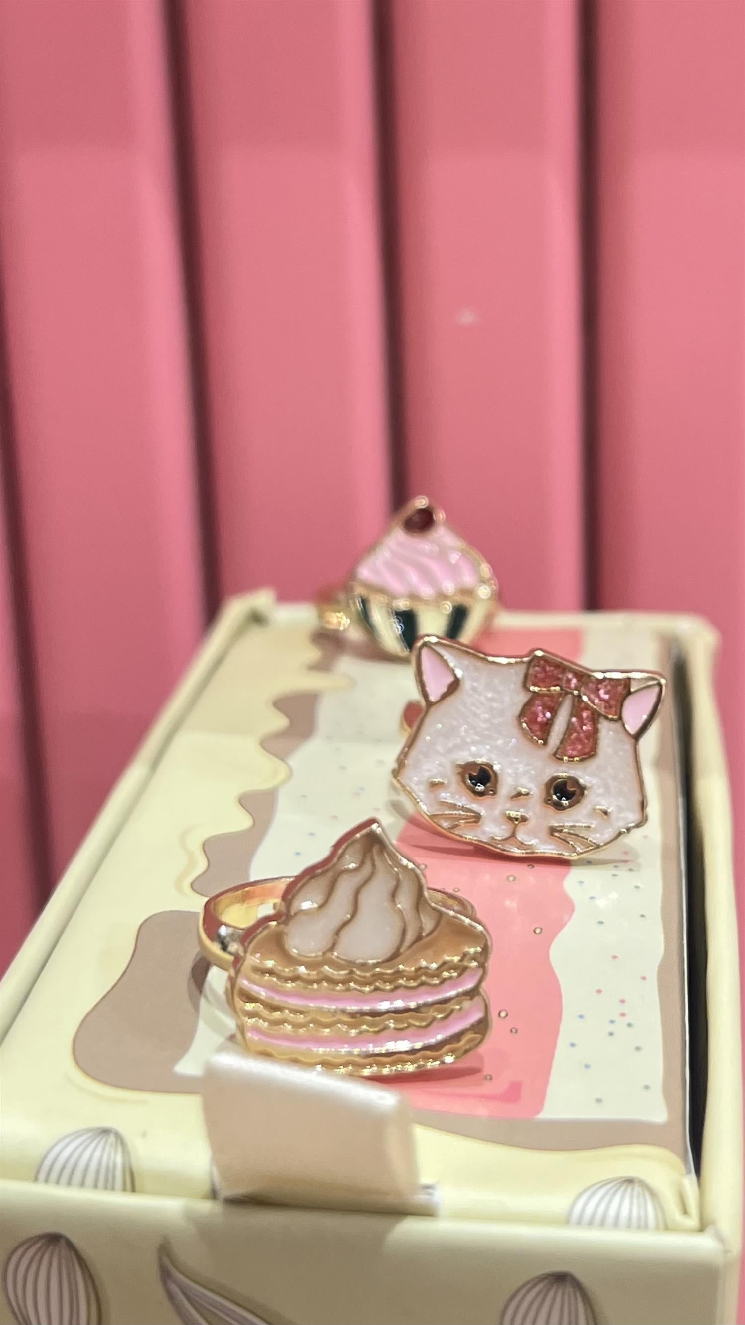 KONGES SLØJD Kitty Sweets Ring Sett, Ass. Gull