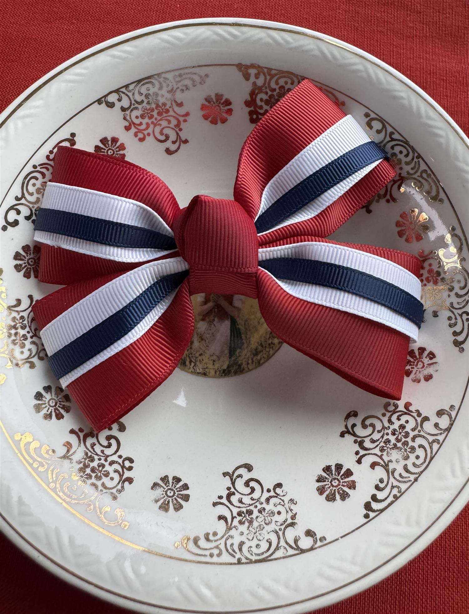 PRINSESSEFIN 17 mai sløyfe Stor,12cm