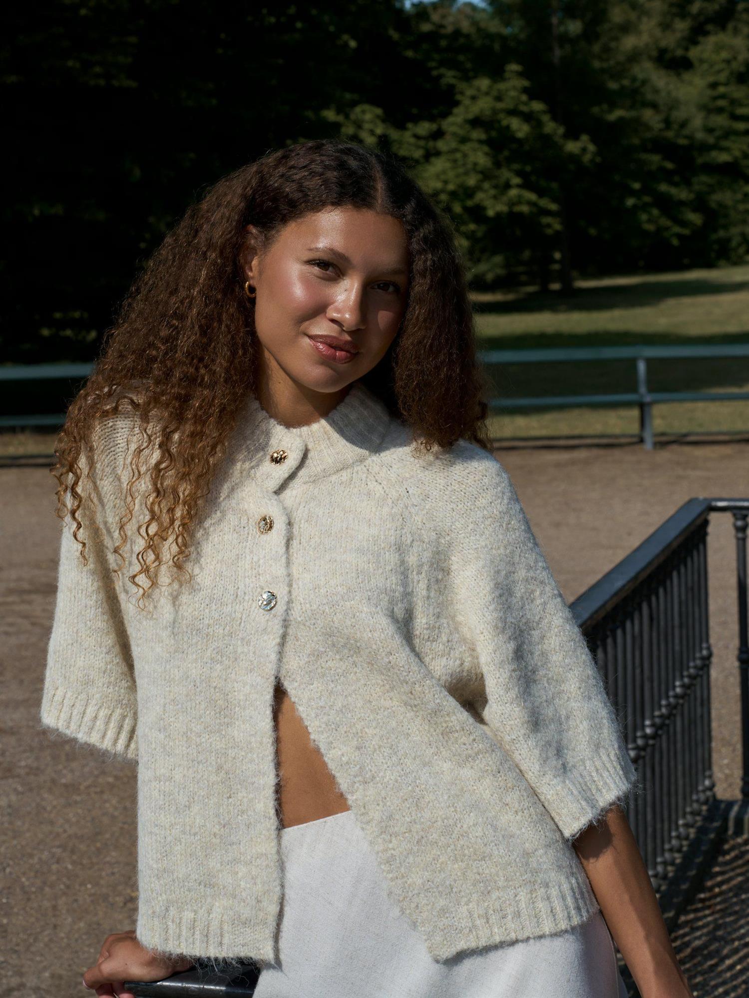 NEO NOIR Benuta Fluffy Knit Cardigan Ivory