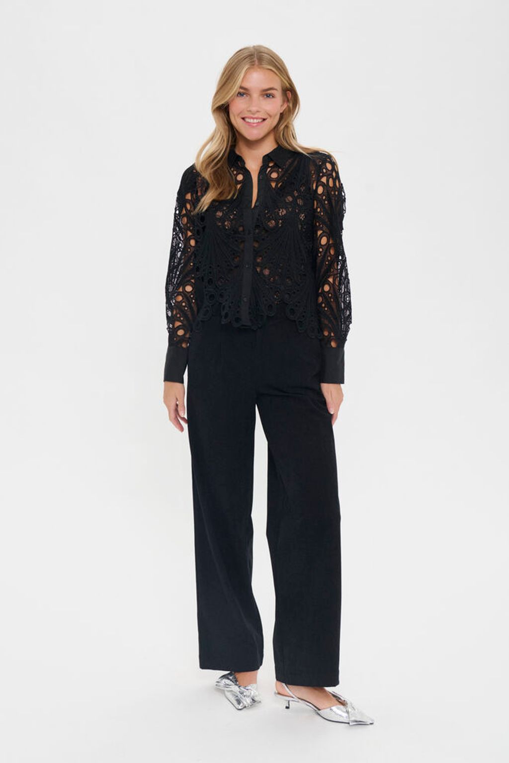 SAINT TROPEZ Jilianna Blouse