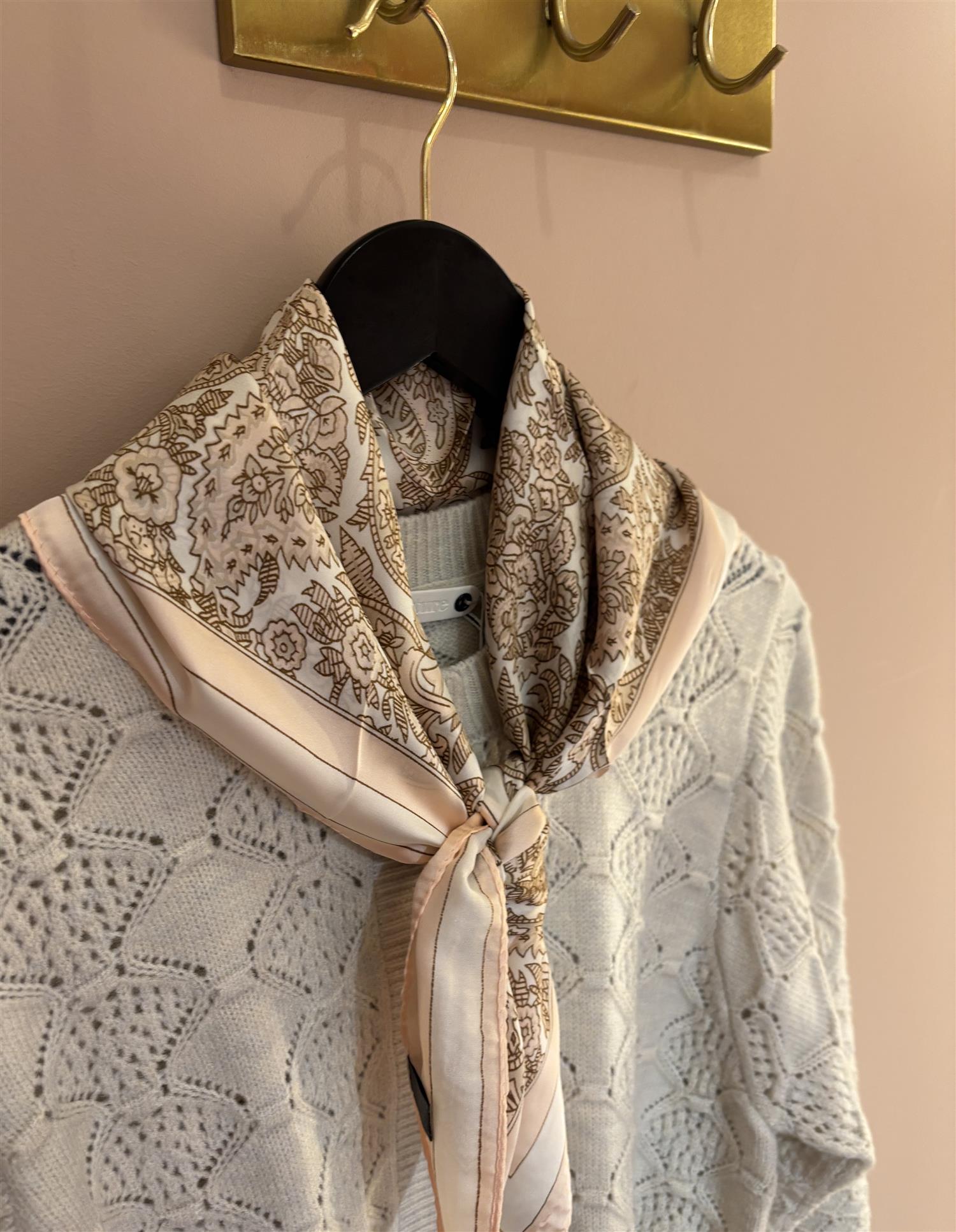 ENDLESS Bandana Silk - Farmor Ingvarda