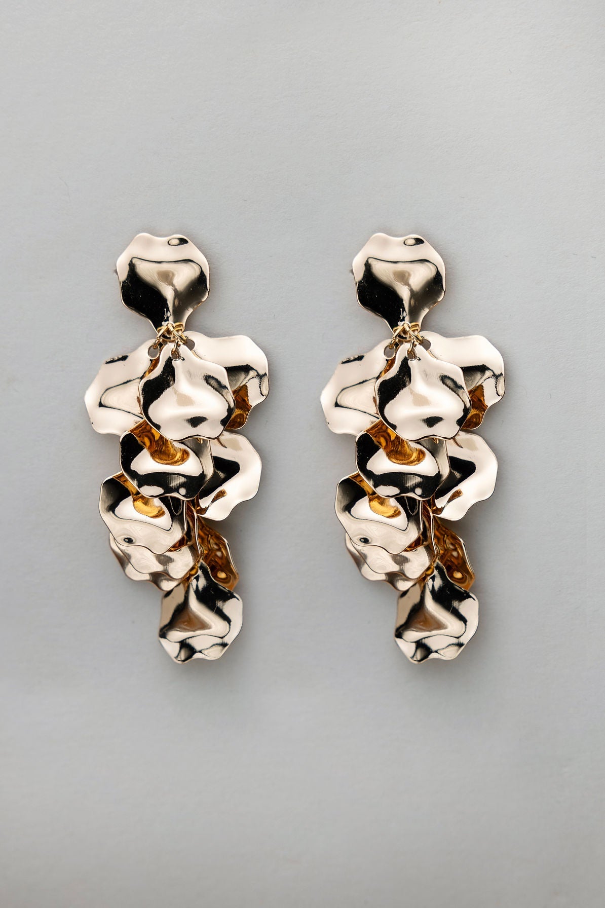 BOW 19 Leaf Earrings Mini Gold