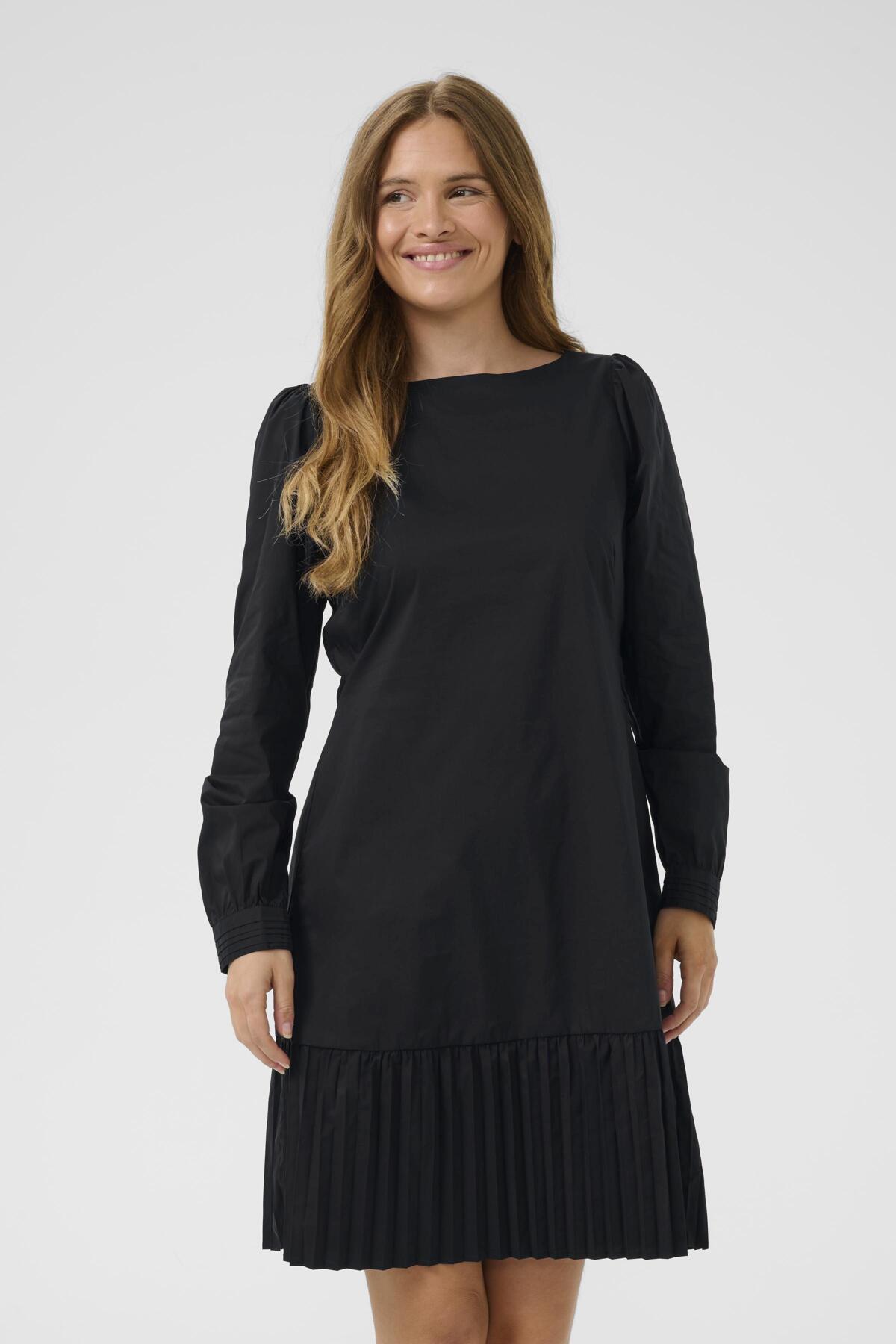 CULTURE Beate Antoinett Dress Black