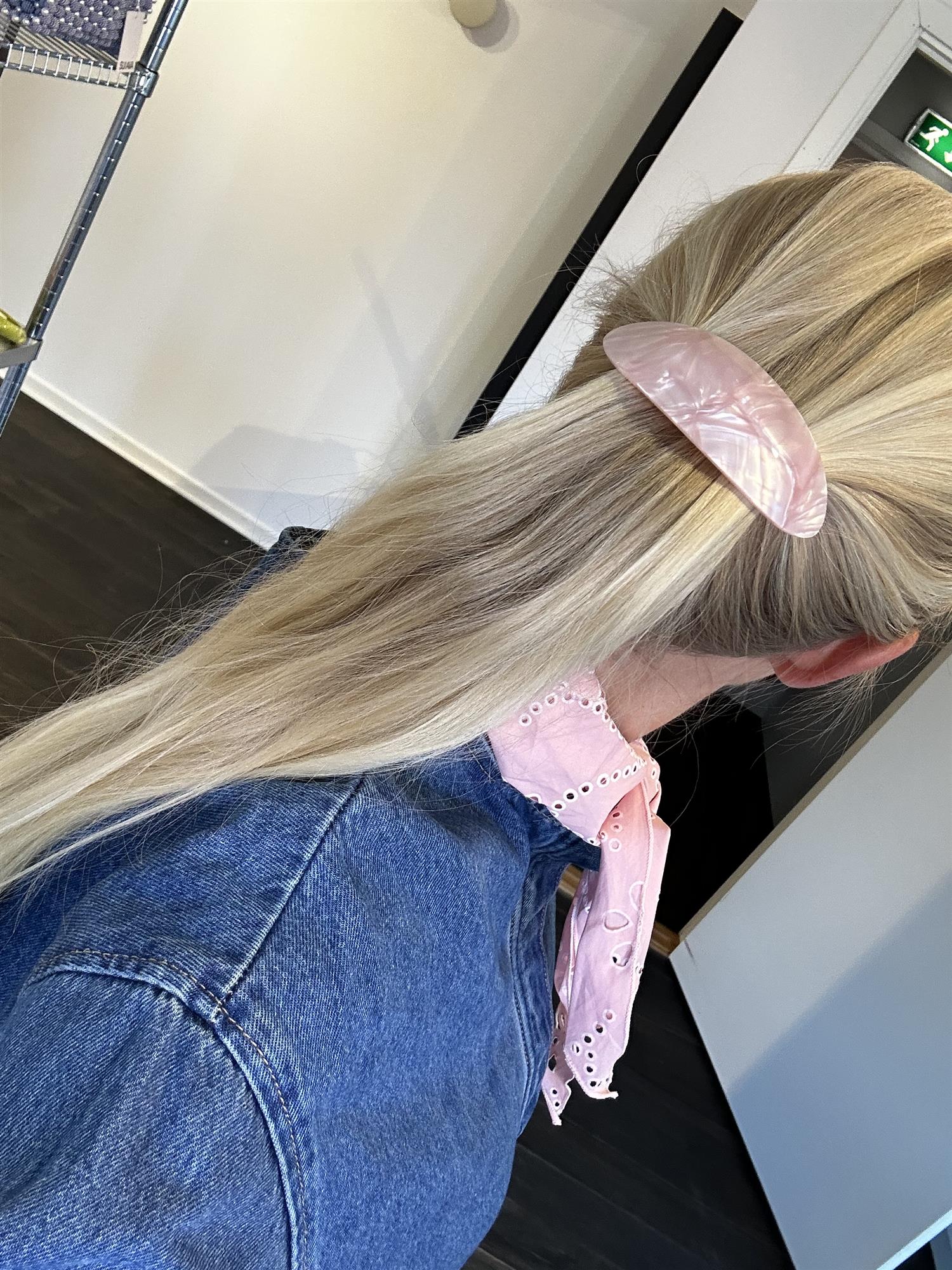 SUI AVA Oval Soft Serve Clip - Farmor Ingvarda