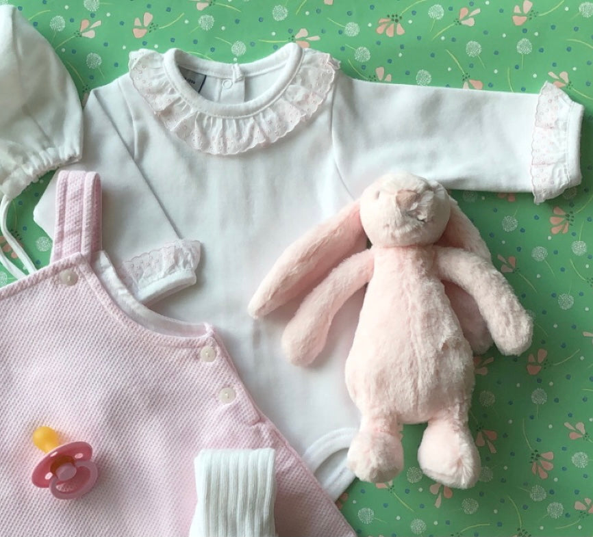 BABIDU 1191 Body m/rosa blondekrage Hvit - Farmor Ingvarda