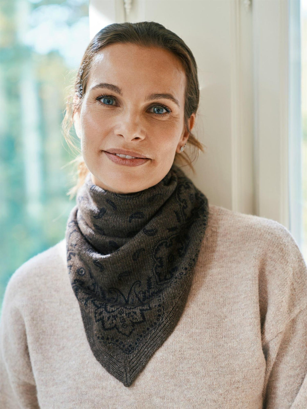 NEO NOIR Lolana Paisley Knit Scarf Brown Melange