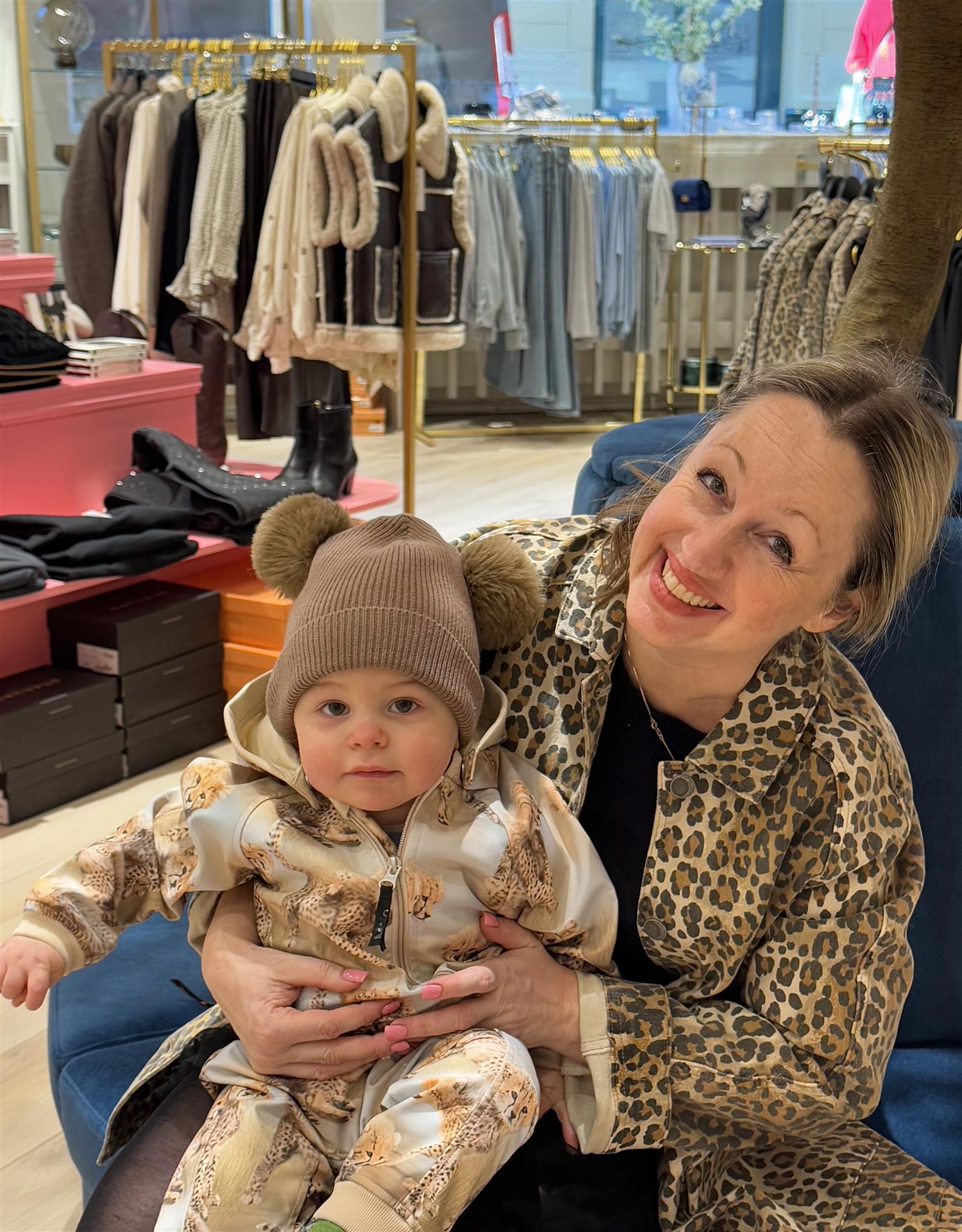 MOLO 0-4ÅR Hill soft shell dress Beige - Farmor Ingvarda