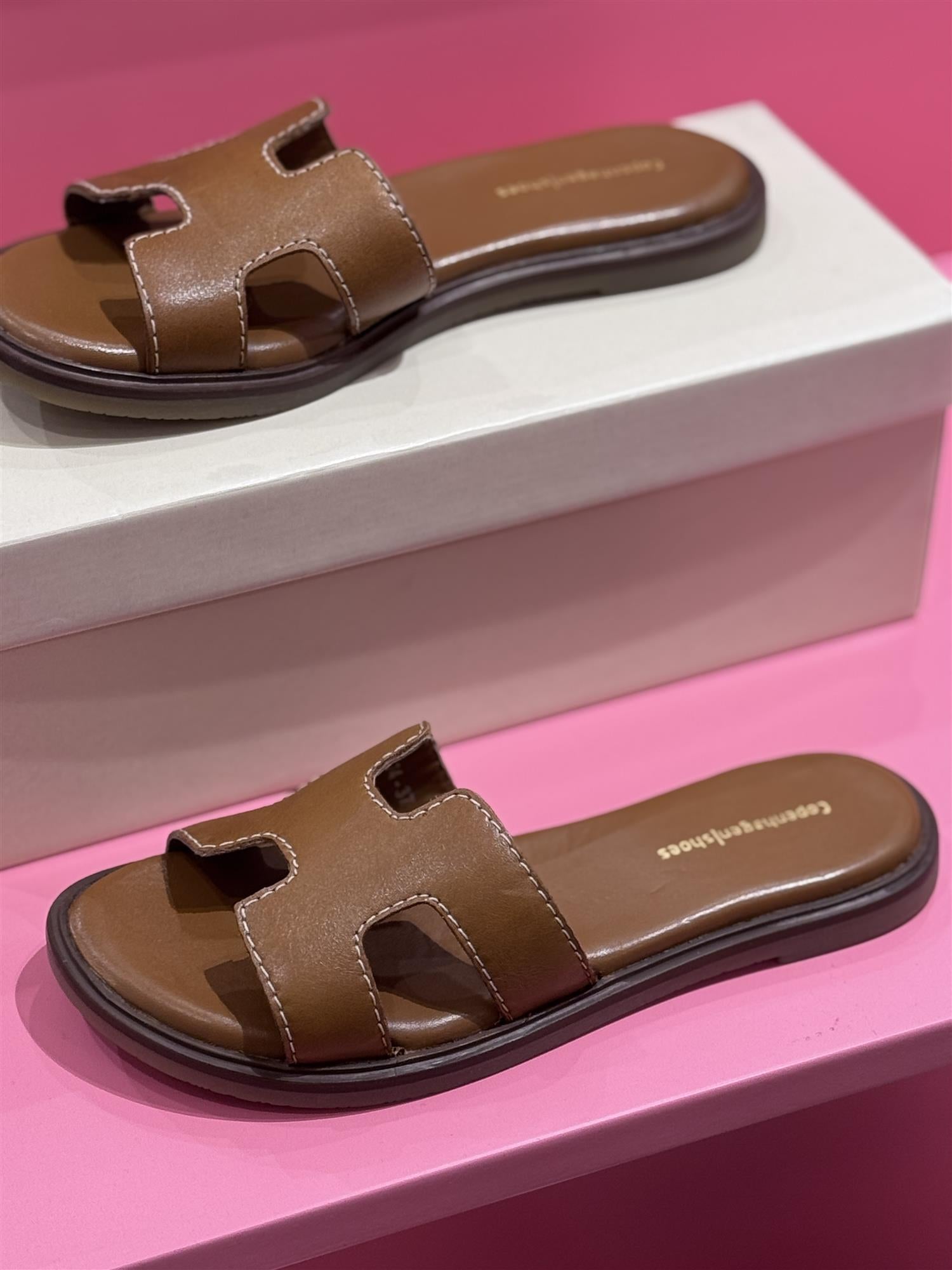 COPENHAGEN SHOES All for Love Sandal Cognac - Farmor Ingvarda
