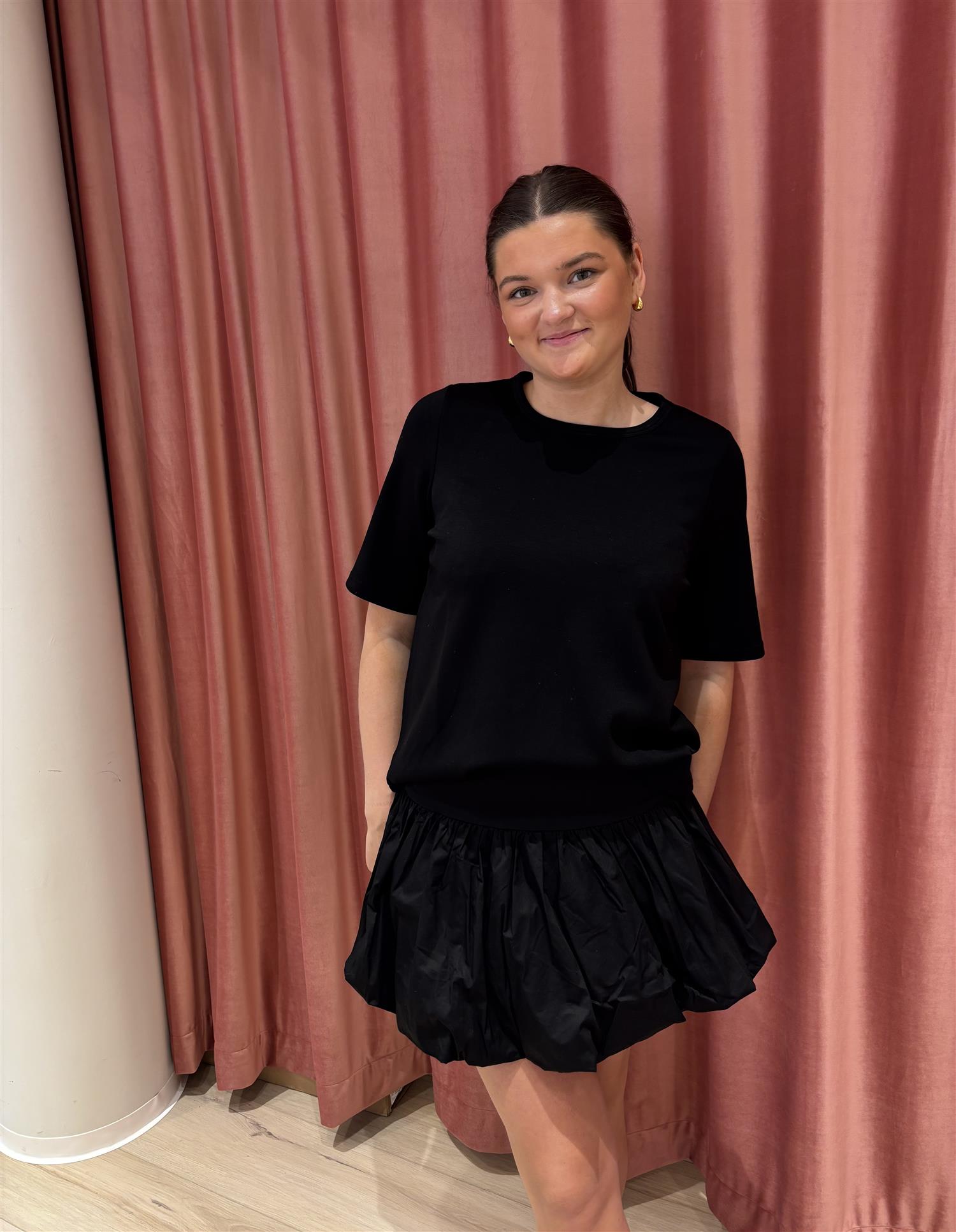 CO´ COUTURE Poppy Balloon Crop Mini Skirt Black