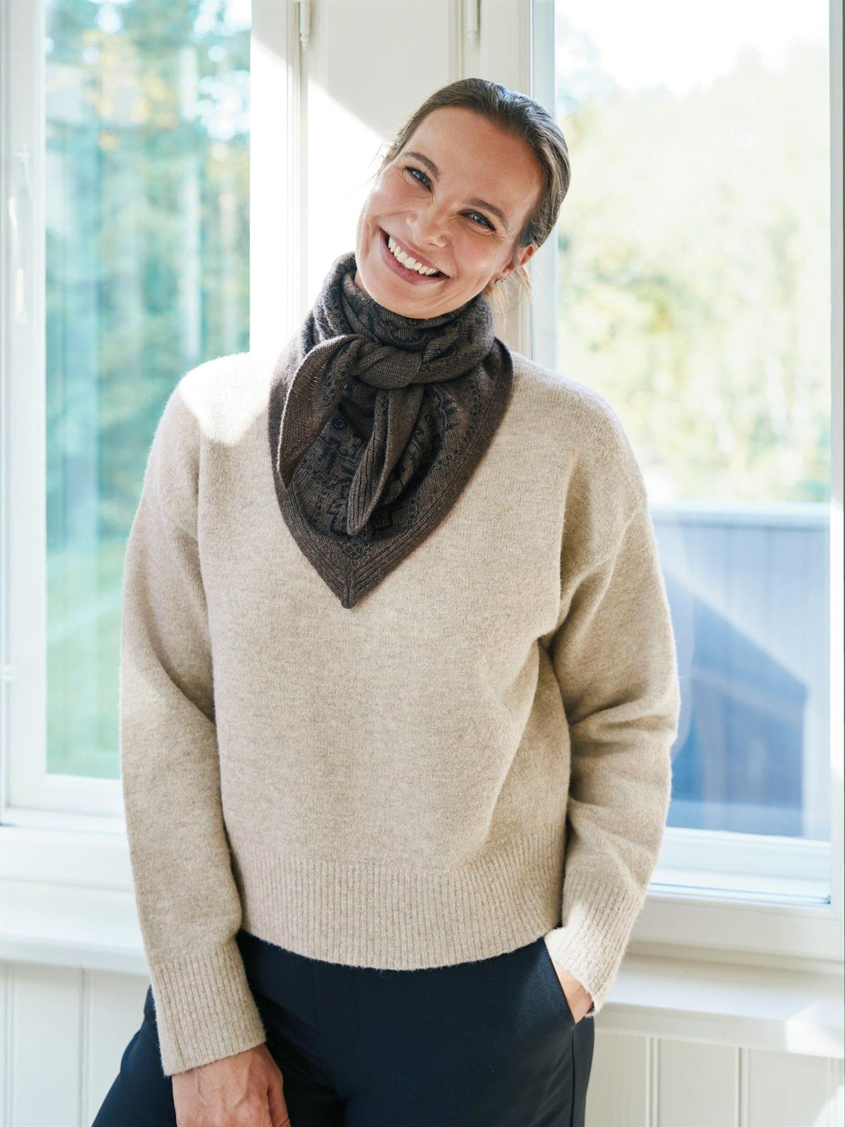 NEO NOIR Lolana Paisley Knit Scarf Brown Melange