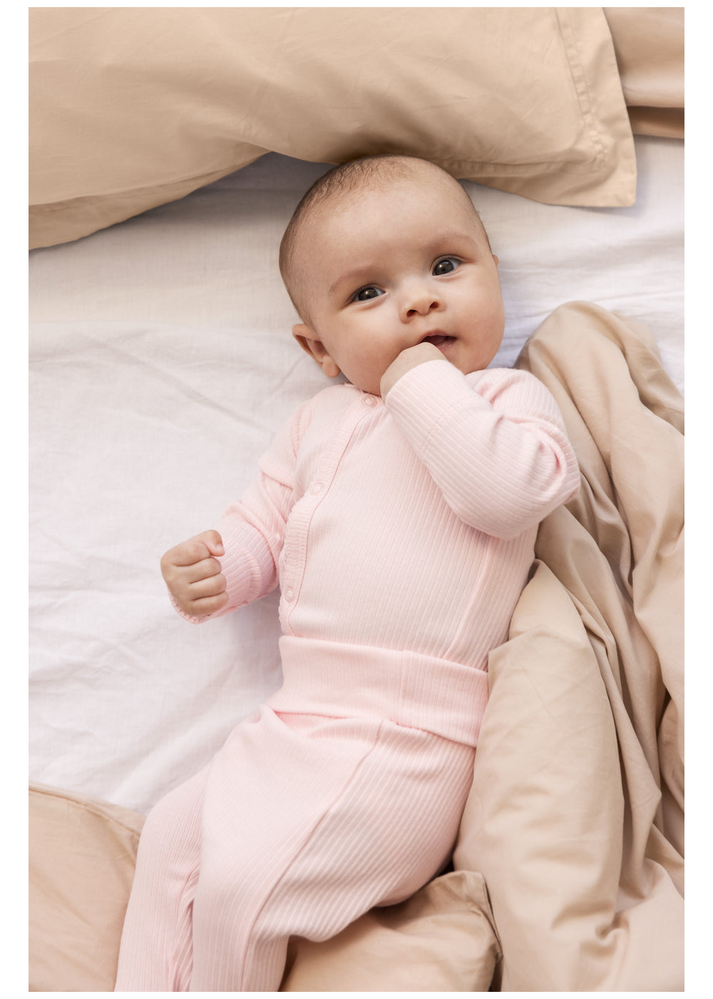 Rosa body til baby, MARMAR COPENHAGEN 0-3 år, myk og komfortabel babyoverdel for nyfødte og små barn.