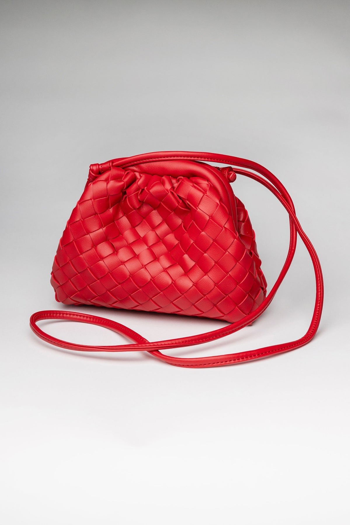 BOW 19 Dumpling Braided Bag Strong Red