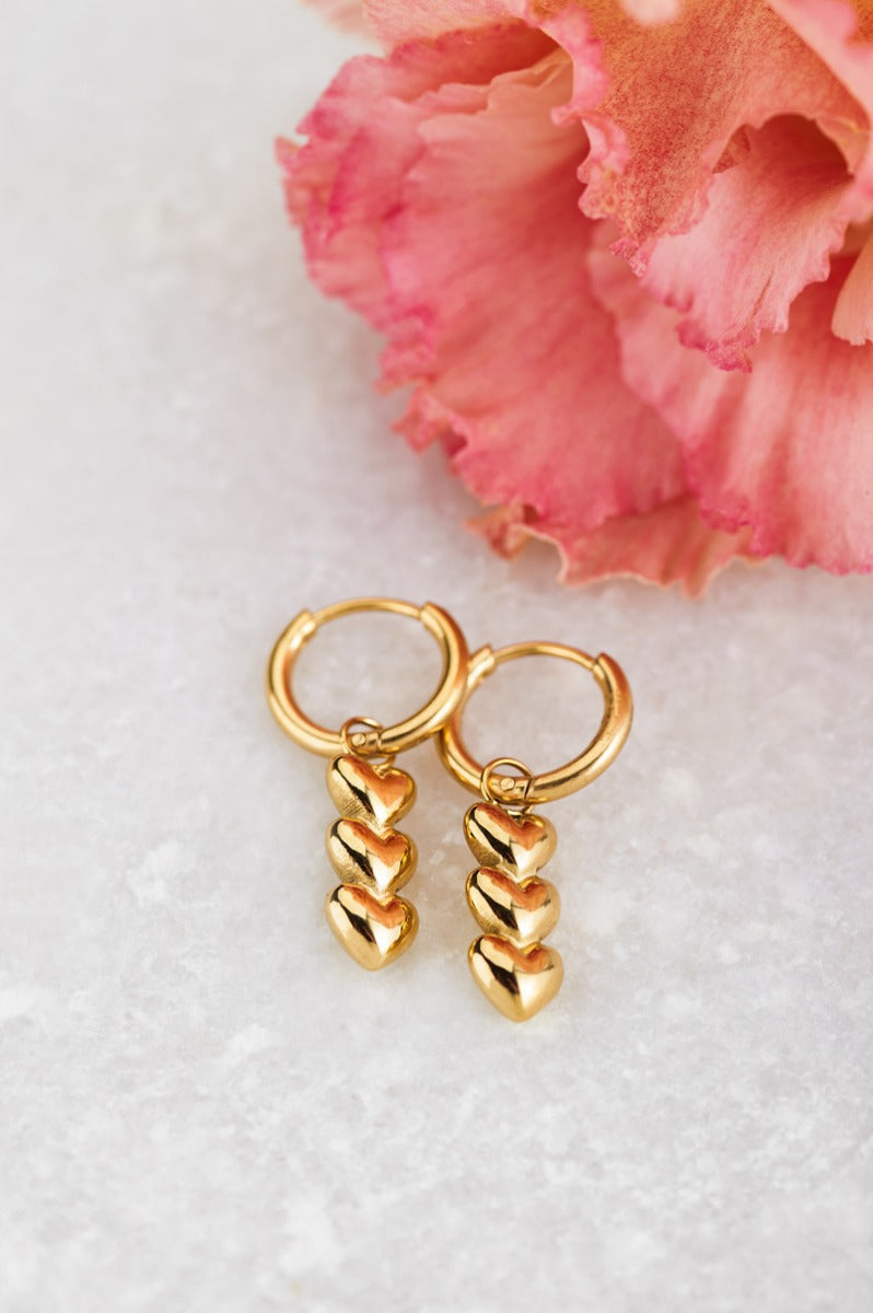 My Jewellery Earrings with three hearts gold