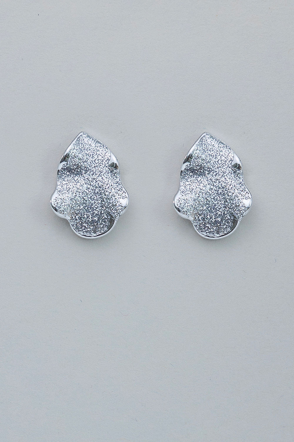 Bow 19 Lip earrings Silver Glitter