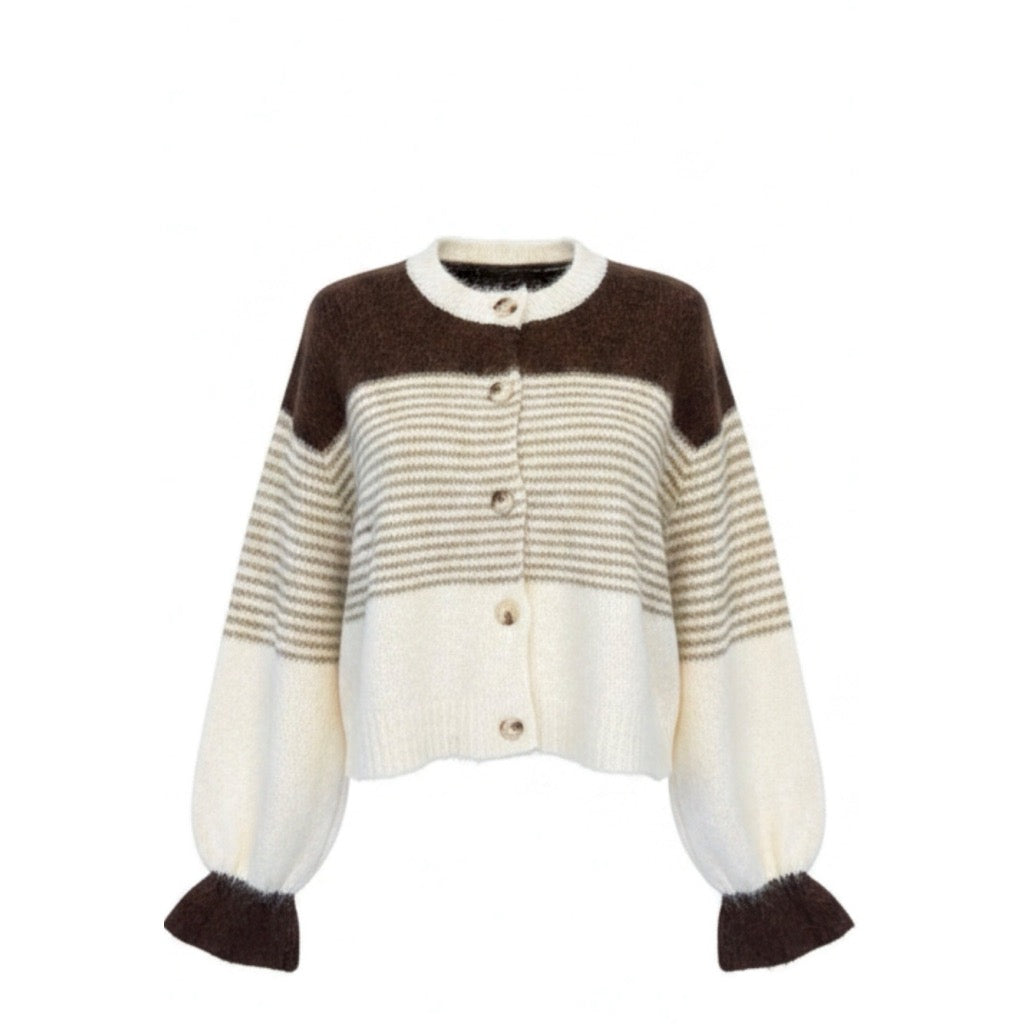 Brun LECOCO Imina cardigan for dame, oversize med myke stoffdetaljer og komfortabel passform.