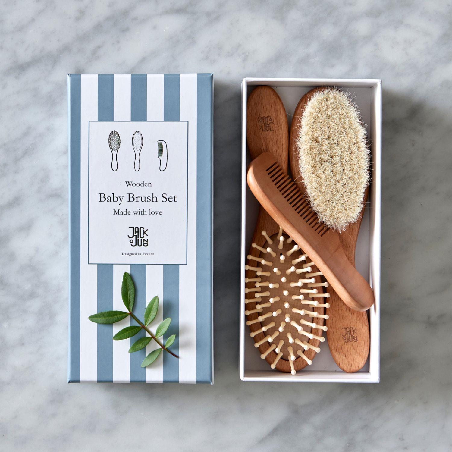 JACK o JUNO Wooden Baby Hairbrush Set - Farmor Ingvarda