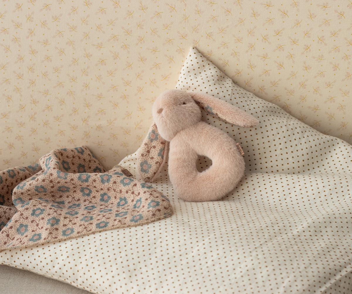 MAILEG Rabbit Rattle Set Pudder-Rosa - Farmor Ingvarda
