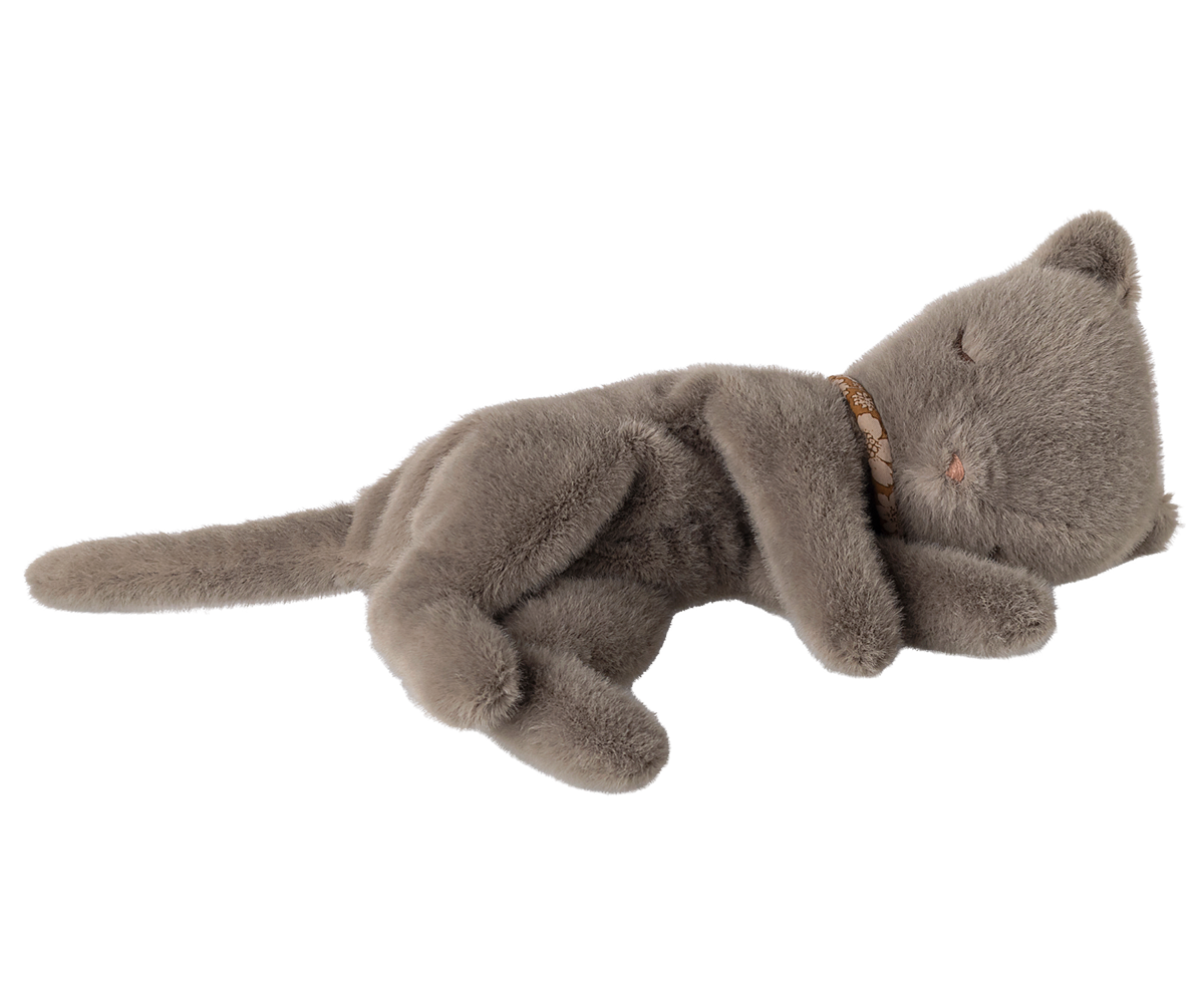MAILEG Sleeping Kitten Plush,Small Grå - Farmor Ingvarda