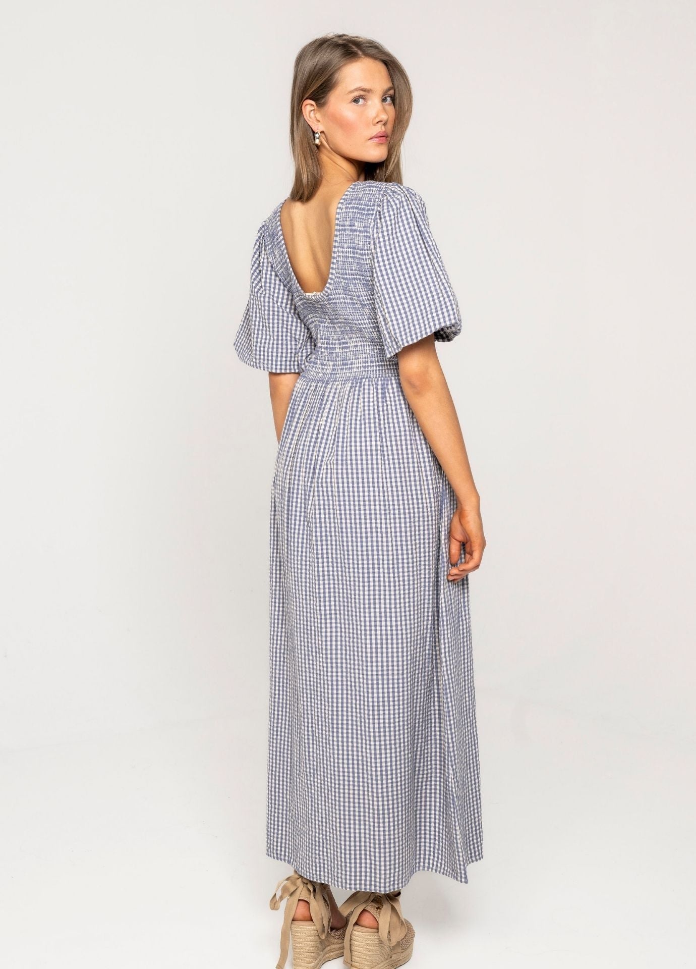 MISSMAYA Rani Dress Misty Blue - Farmor Ingvarda