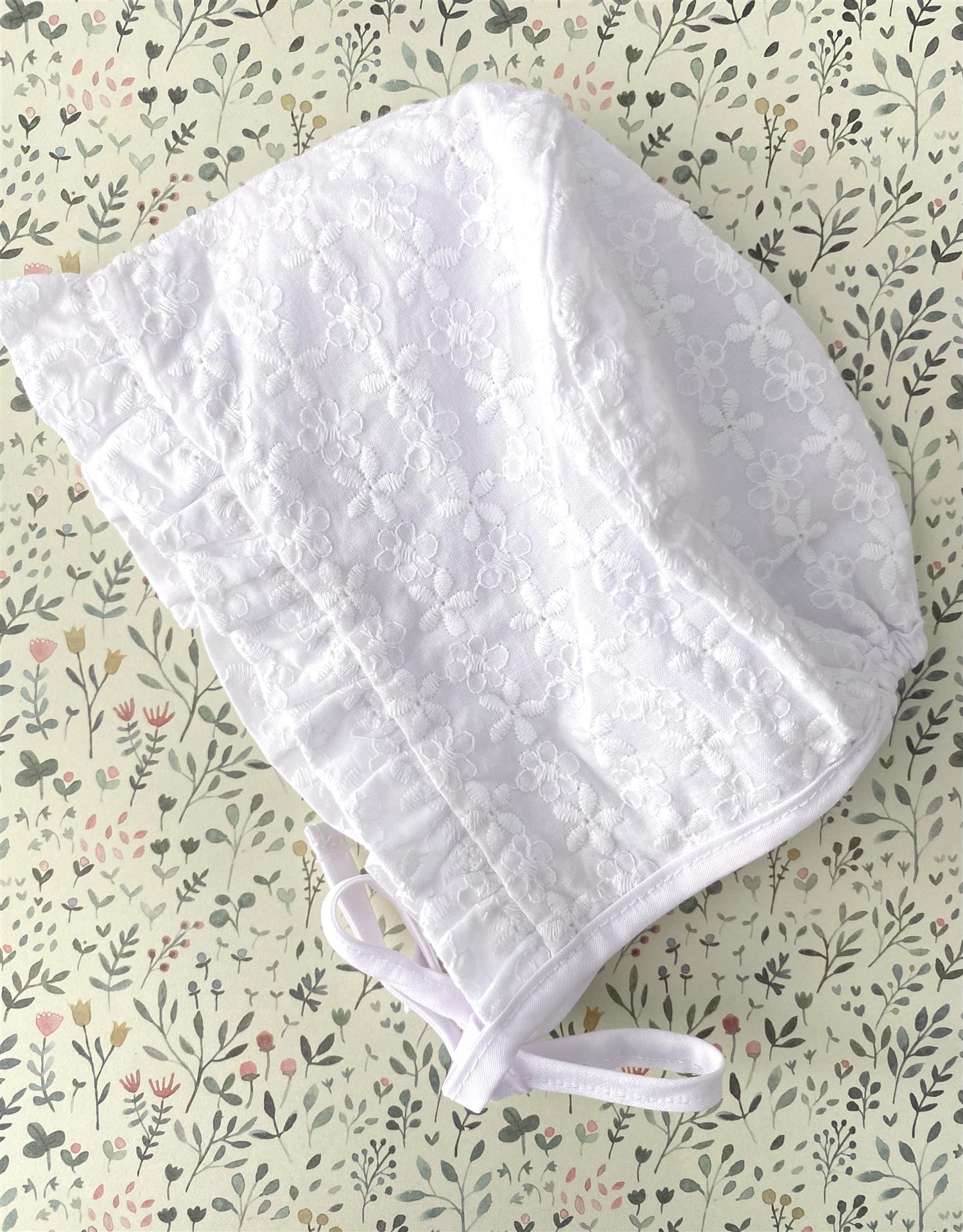 MP, LUER Flora Baby Bonnet Hvit - Farmor Ingvarda