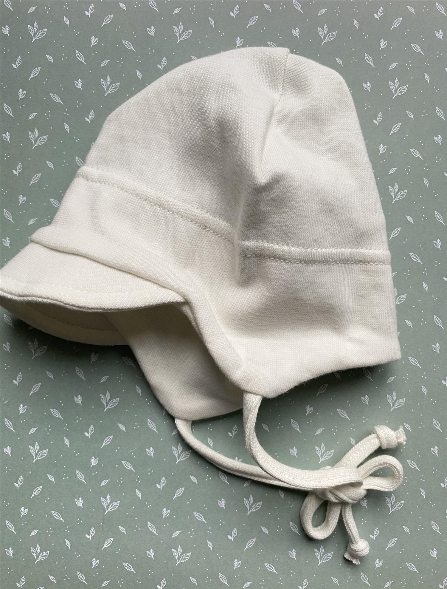 MP, LUER Sami baby hat with cap Krem - Farmor Ingvarda