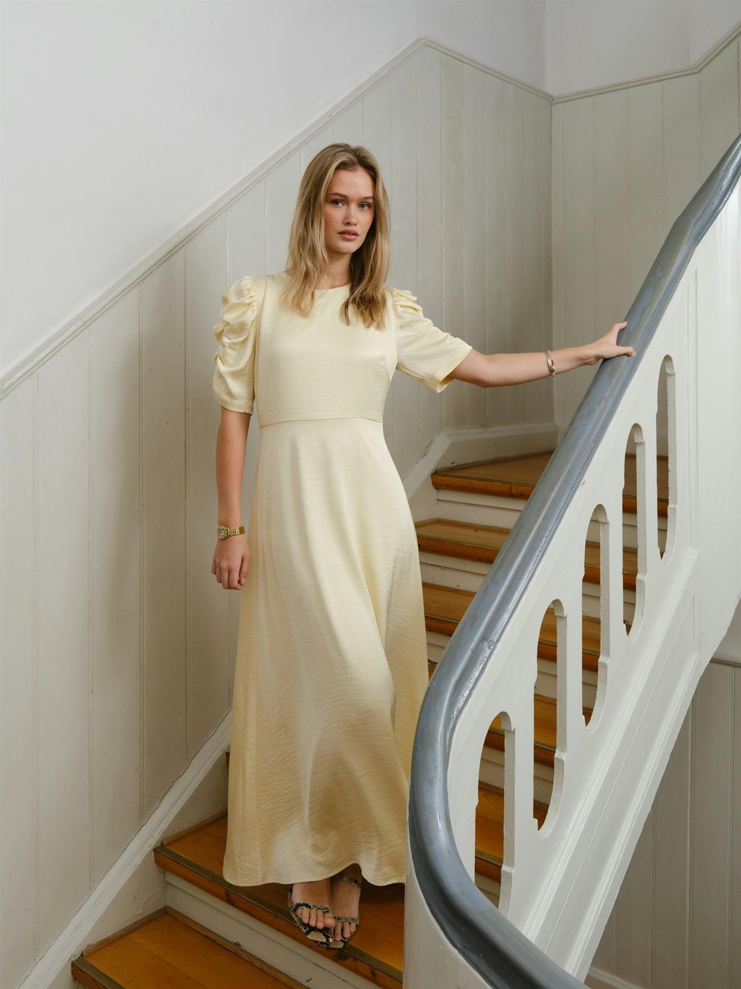 NEO NOIR Benuti Solid Dress Light Yellow - Farmor Ingvarda