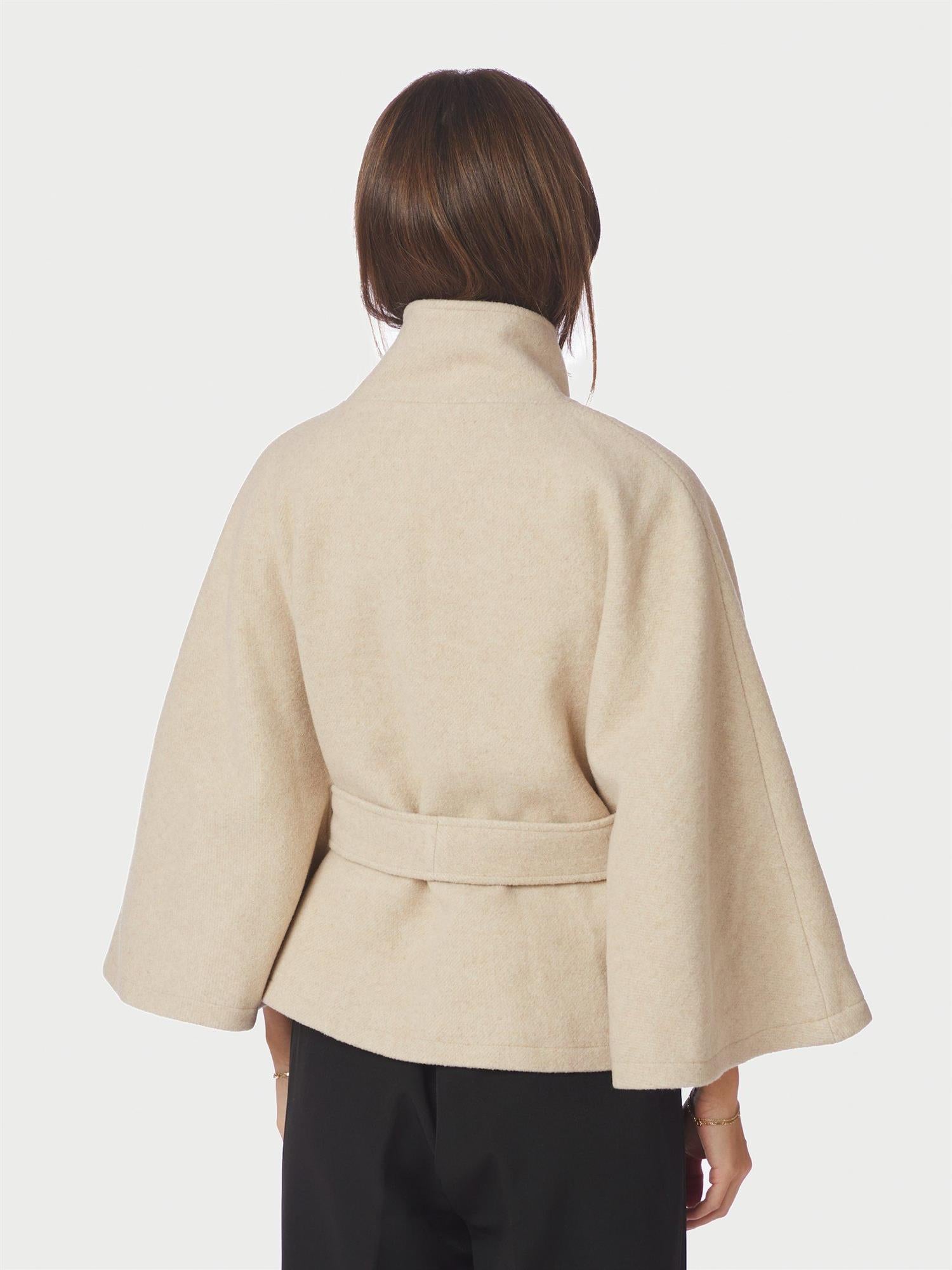 NEO NOIR Zanna Cape - Farmor Ingvarda