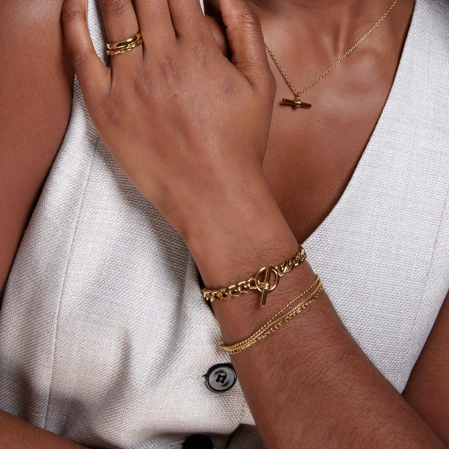 ORELIA Luxe Flat Curbs T-Bar Bracelet - Farmor Ingvarda