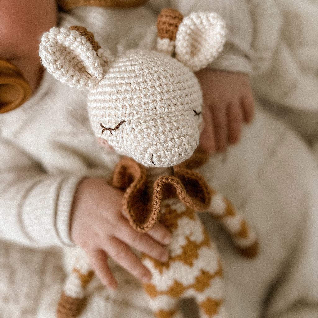 PATTI OSLO Kosedyr,Goldie Giraffe - Farmor Ingvarda