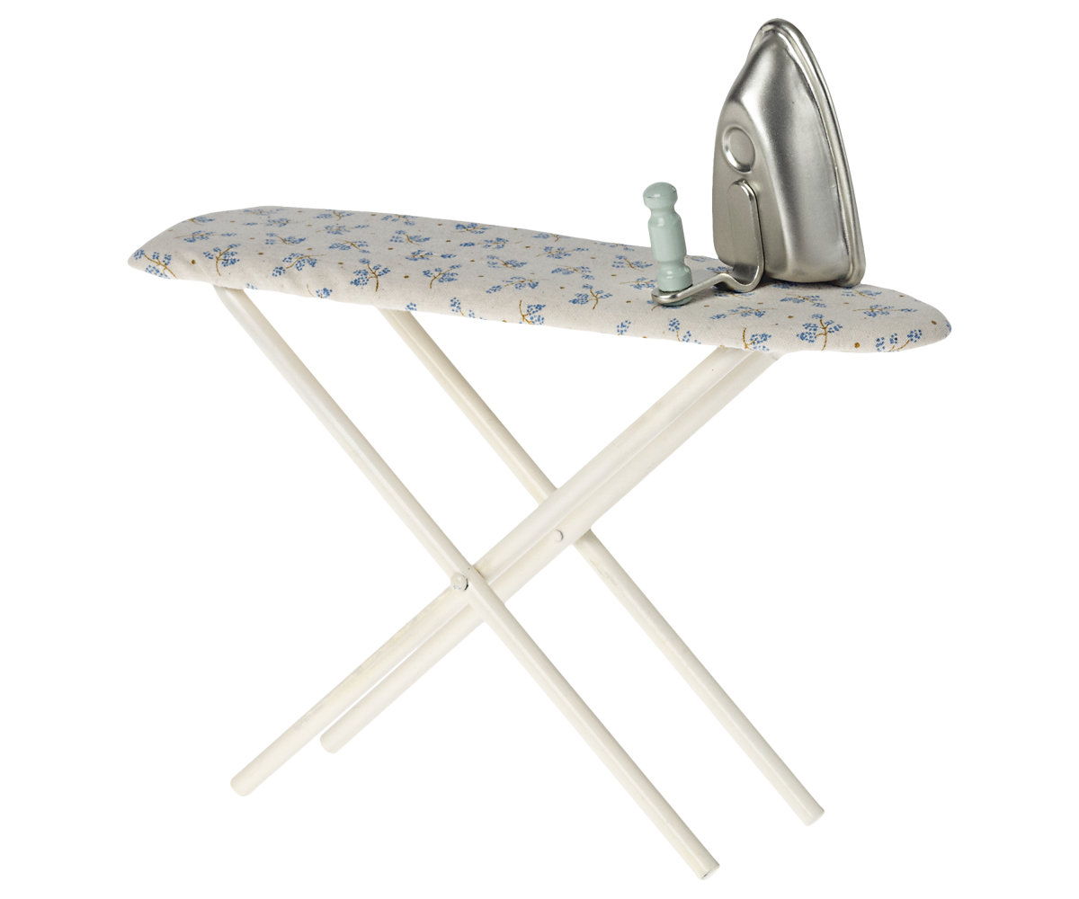 MAILEG Iron & Ironing board