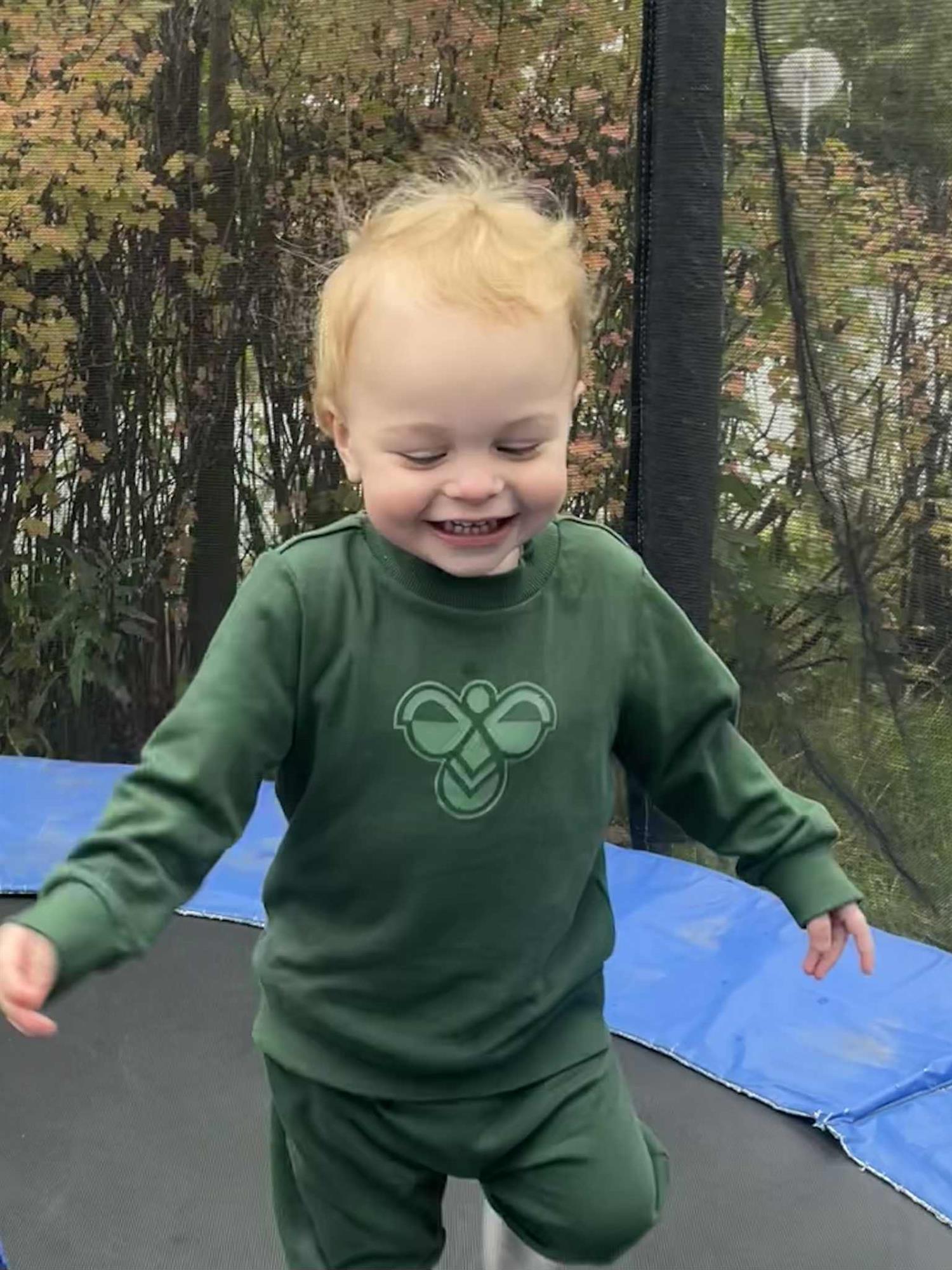 HUMMEL 0-4ÅR Jersey Crewsuit Bee Mørkegrønn