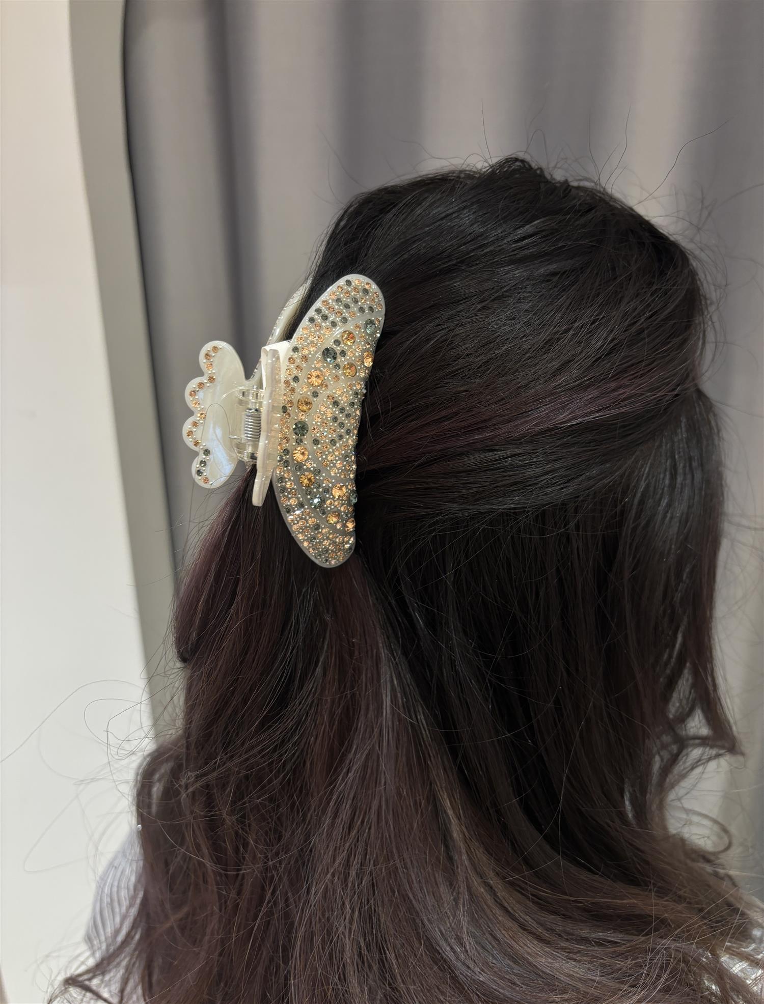 SUI AVA Helen Secret Middle Hair Claw