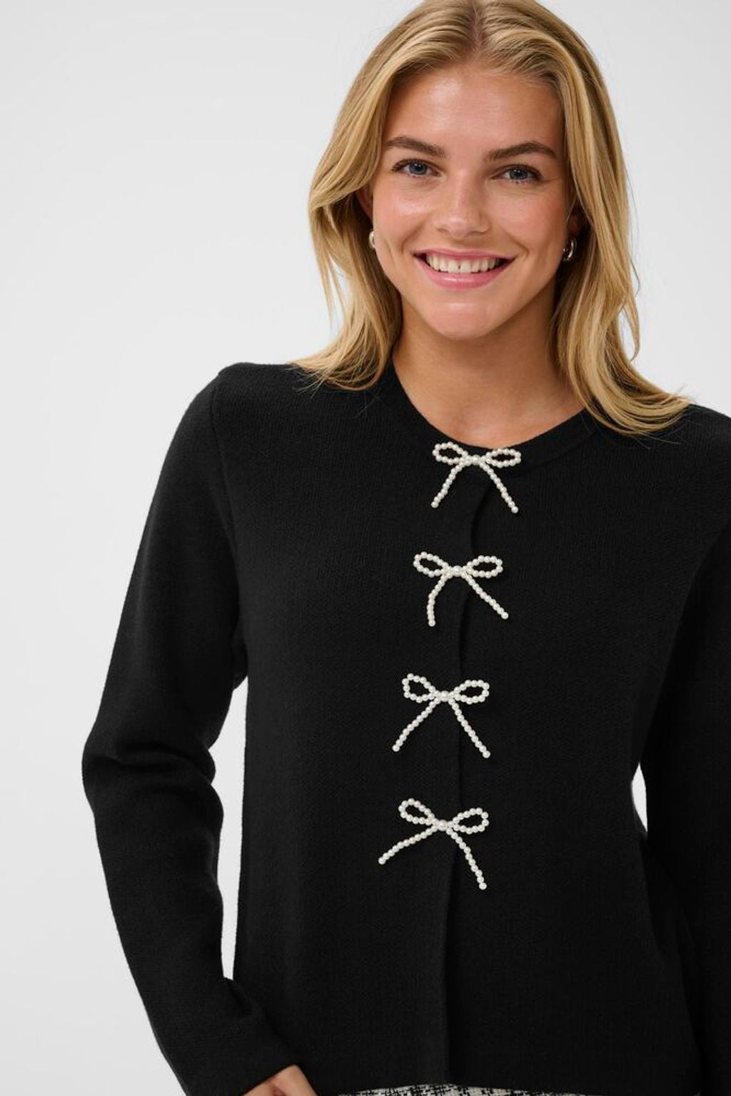 CULTURE Holiday Cardigan Black