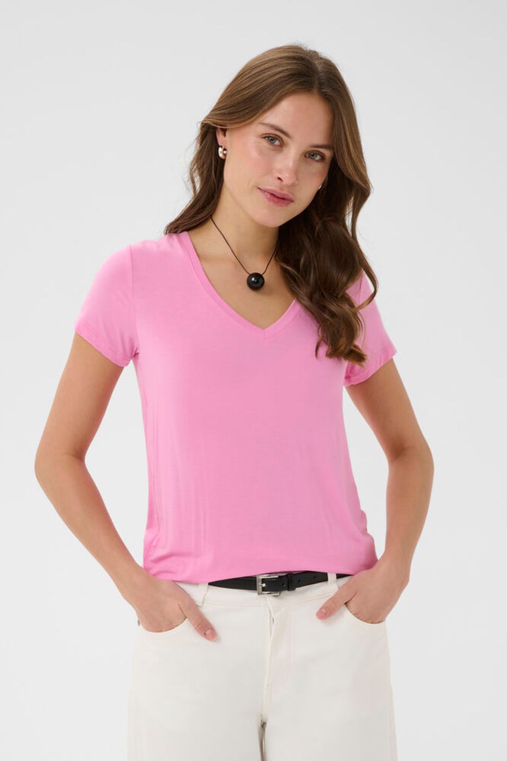 CULTURE Poppy V-Neck T-Shirt - Farmor Ingvarda