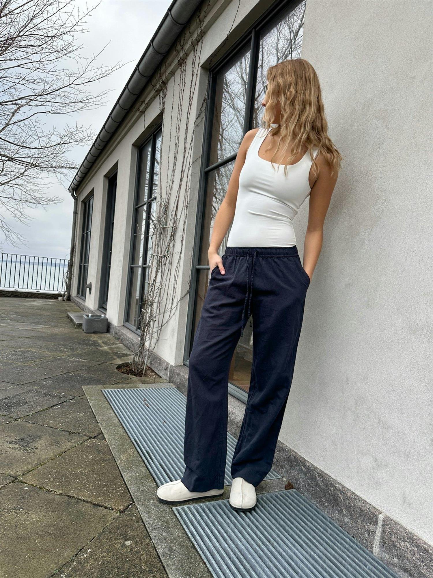 NEO NOIR Sonar Linen Pants Navy