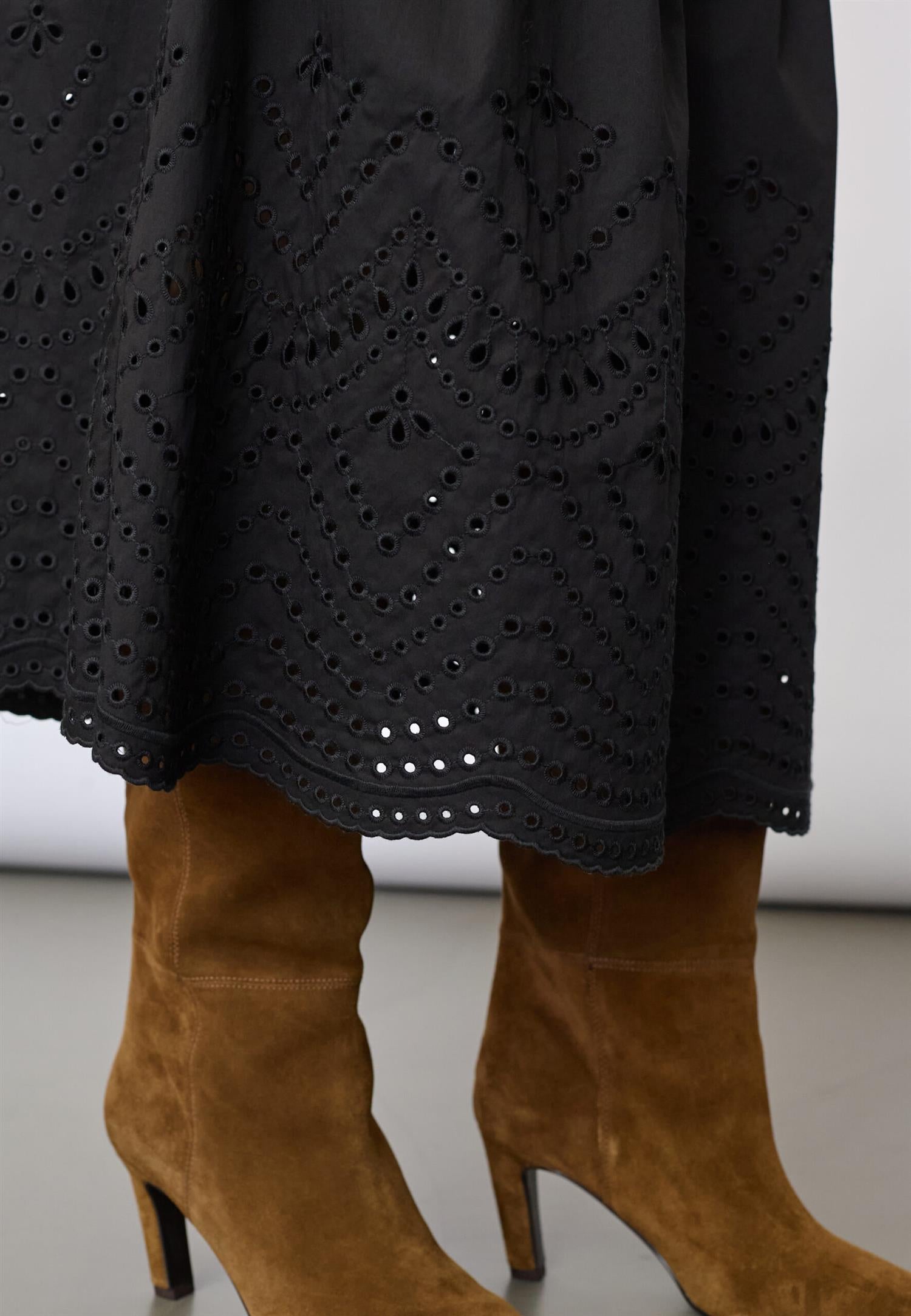 CO´ COUTURE Poppy Pleat Scallop Skirt