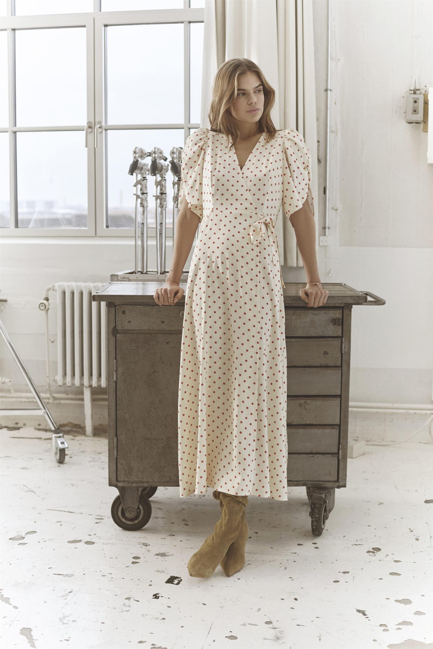 CO´ COUTURE Cambria Dot Wrap Dress - Farmor Ingvarda