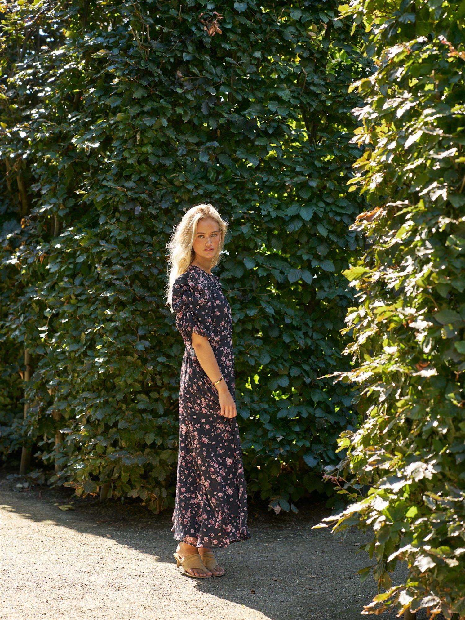 NEO NOIR Kikka Mini Flower Dress