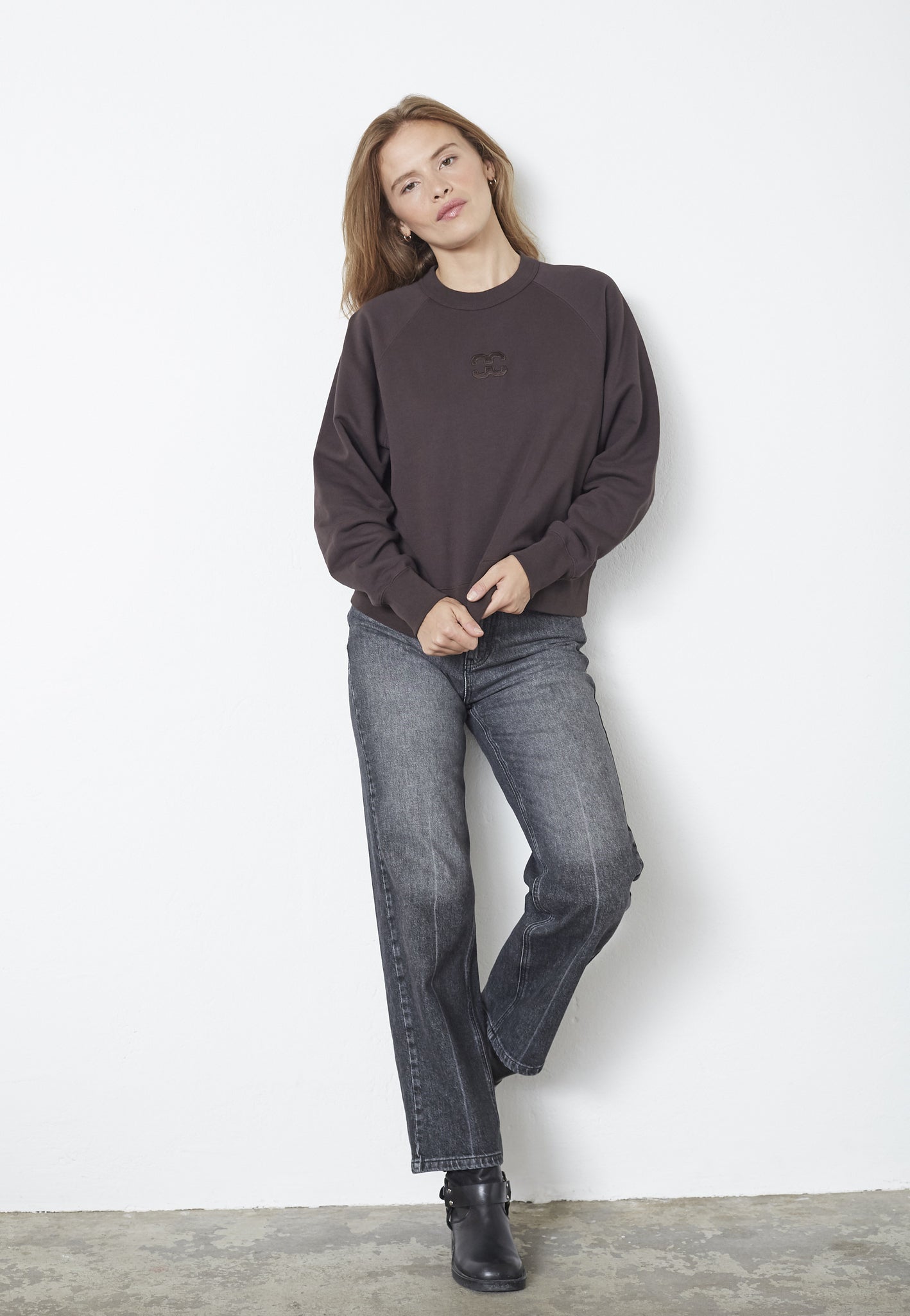 CO´ COUTURE Eris Emb Sweat Dark brown