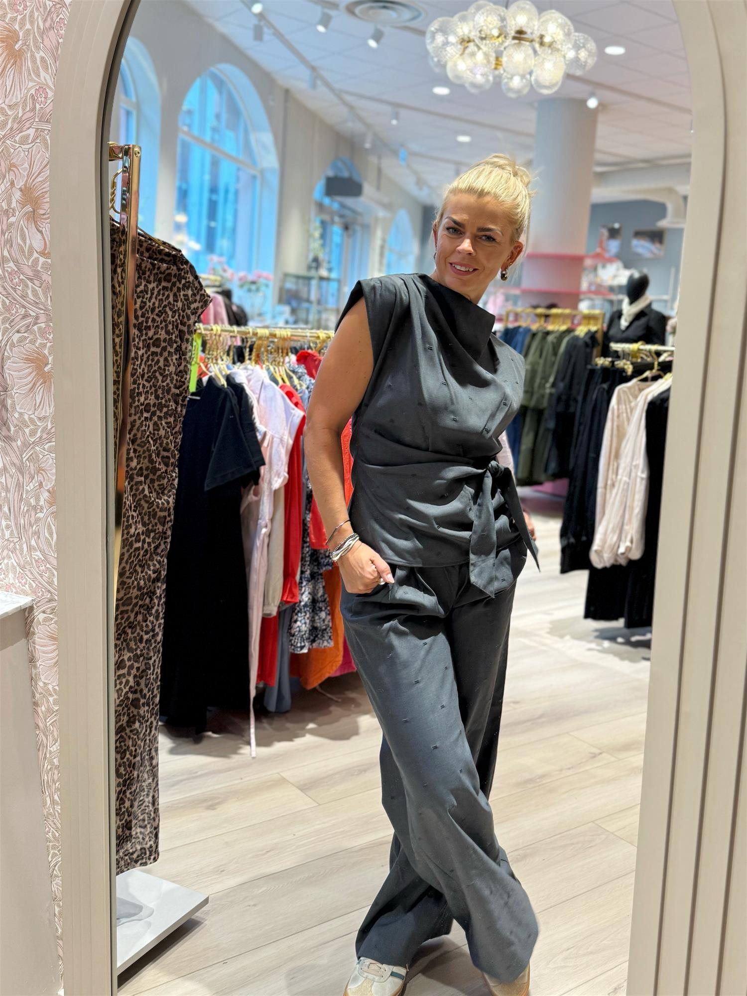 CO´ COUTURE Saga Pleat Pant