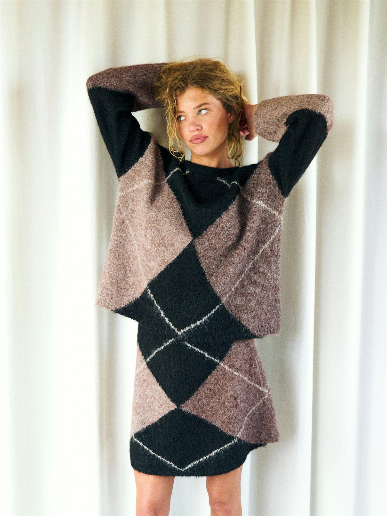 NEO NOIR Inga Check Fluff Knit Blouse
