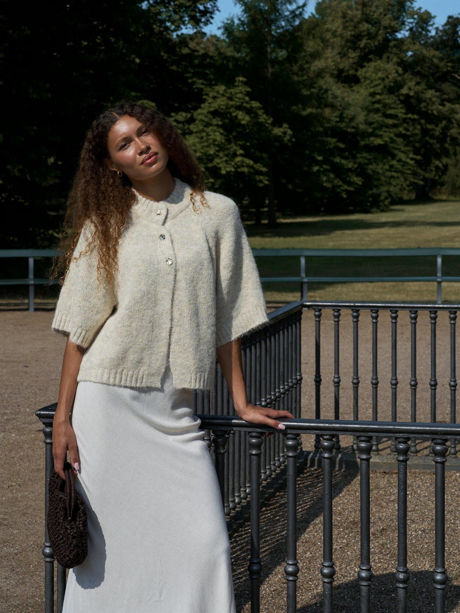 NEO NOIR Benuta Fluffy Knit Cardigan Ivory