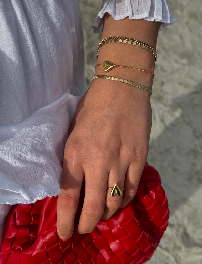 My Jewellery Minimalist ring with statement heart Gull